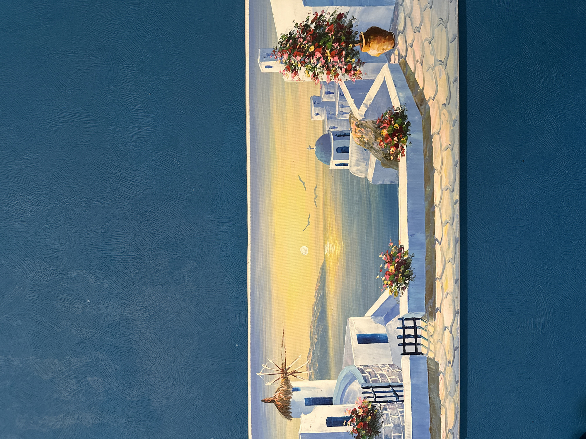 Anonymous witness documents everyday household objects in detailed photographs