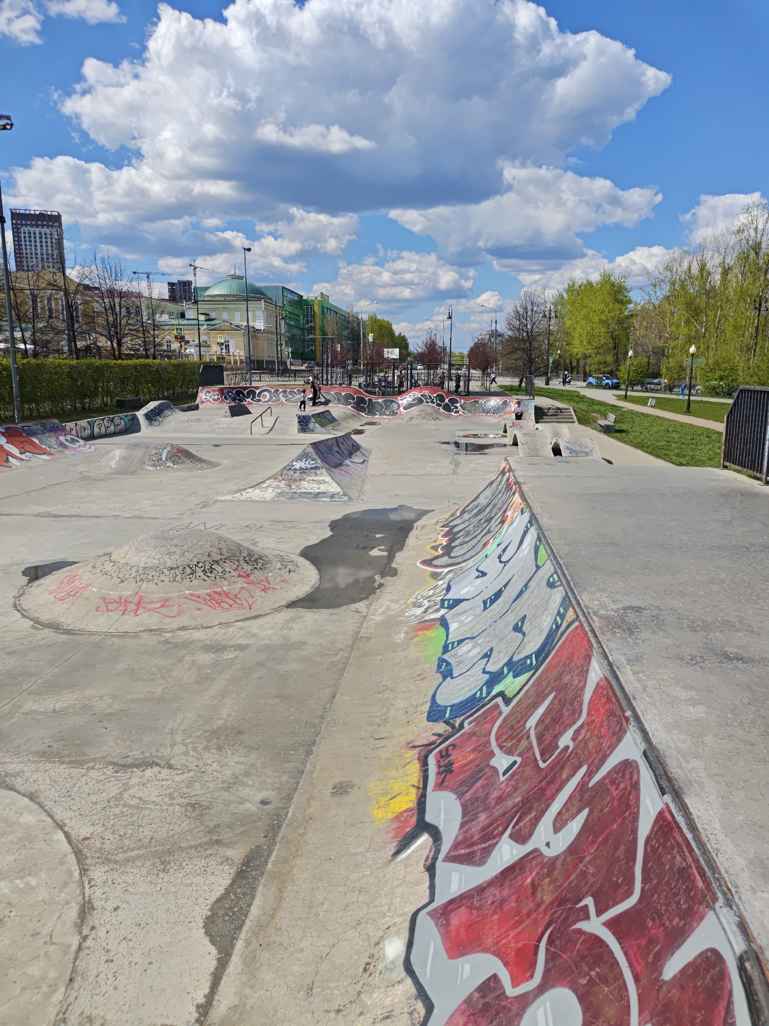 Morning scenes captured at Yekaterinburg skate park and street