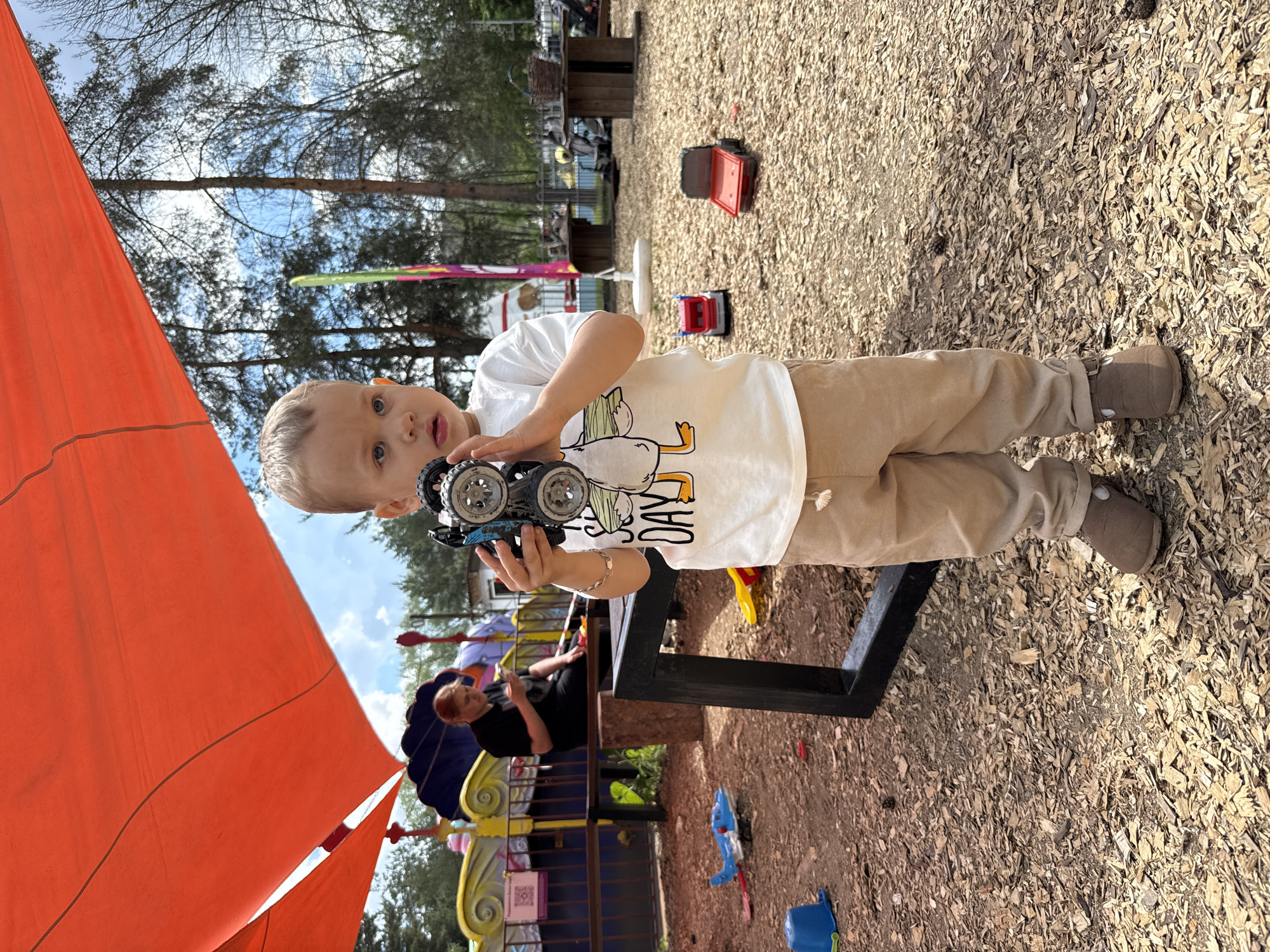 Child spotted at playground in Rusanovo, Russia