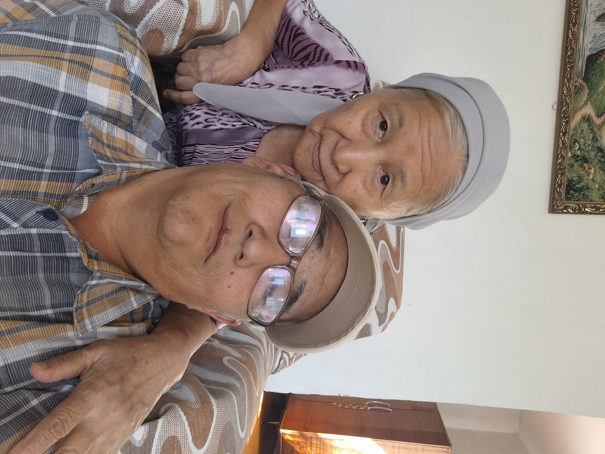 Hot summer morning in Almaty, selfies and heat complaints