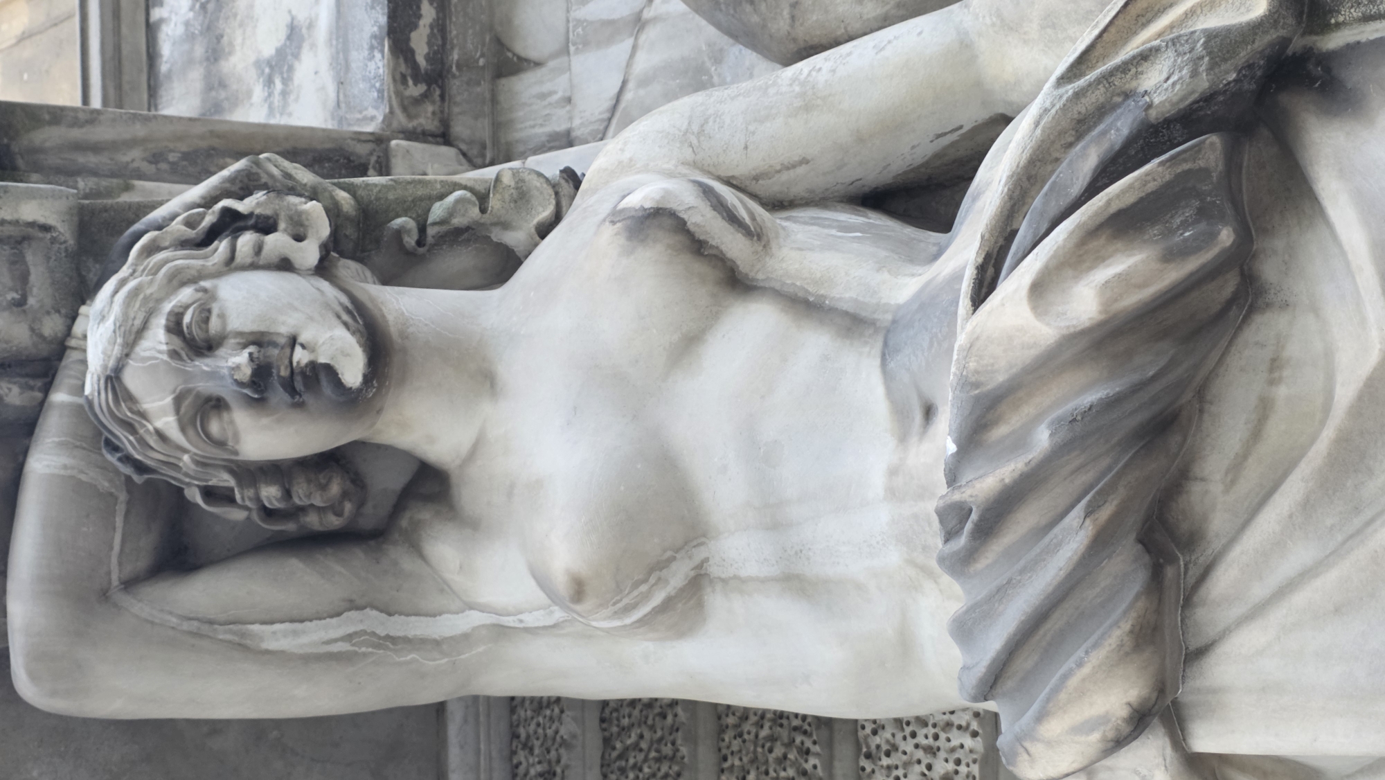 Walking tour documents Saint Petersburg's architectural heritage and streetscapes