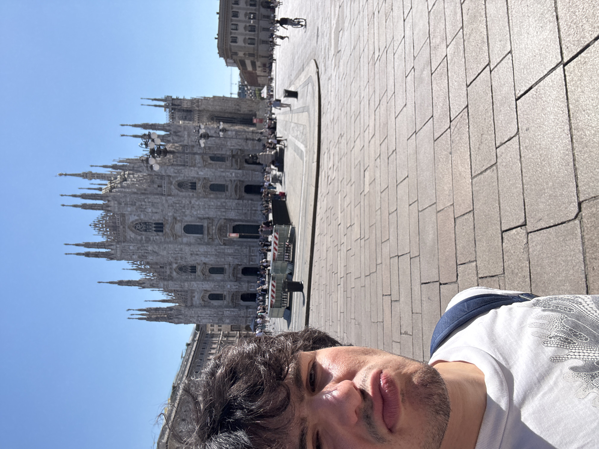 Morning hangout around Milan's Duomo and Galleria