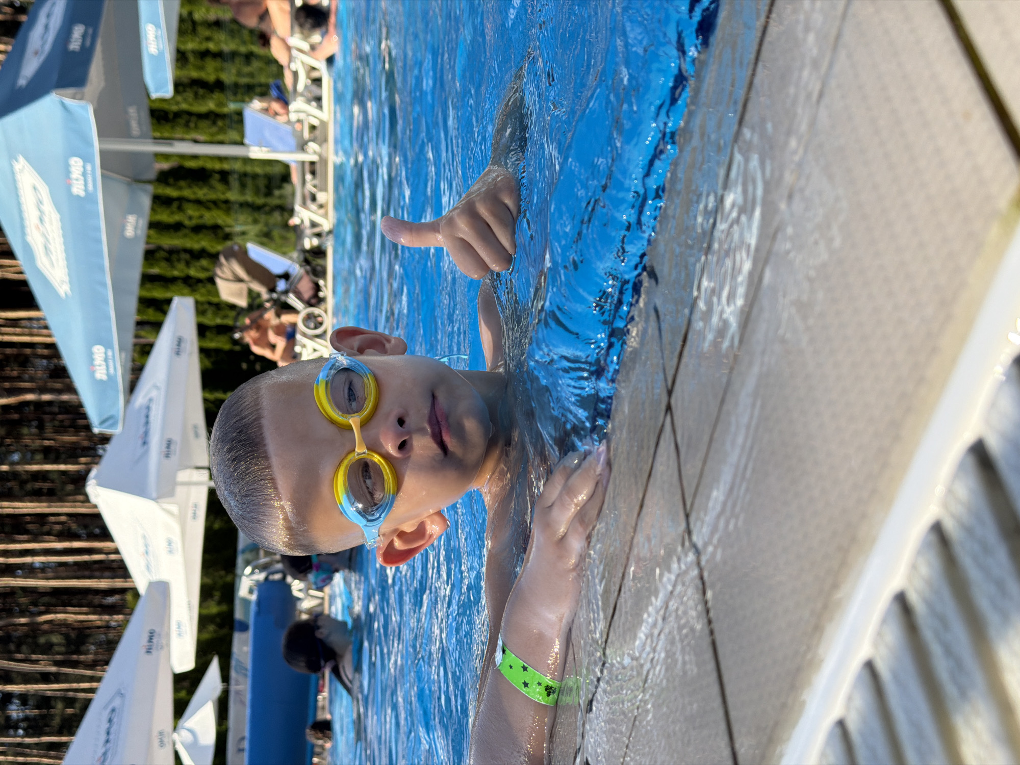 Poolside afternoon in Novoiavorivsk with food and swimming