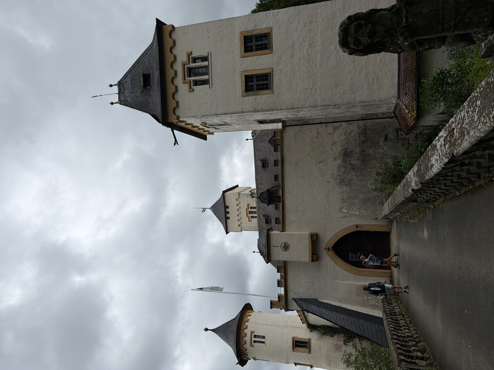 Exploring Heiligenstein Castle and its surroundings in Upper Franconia