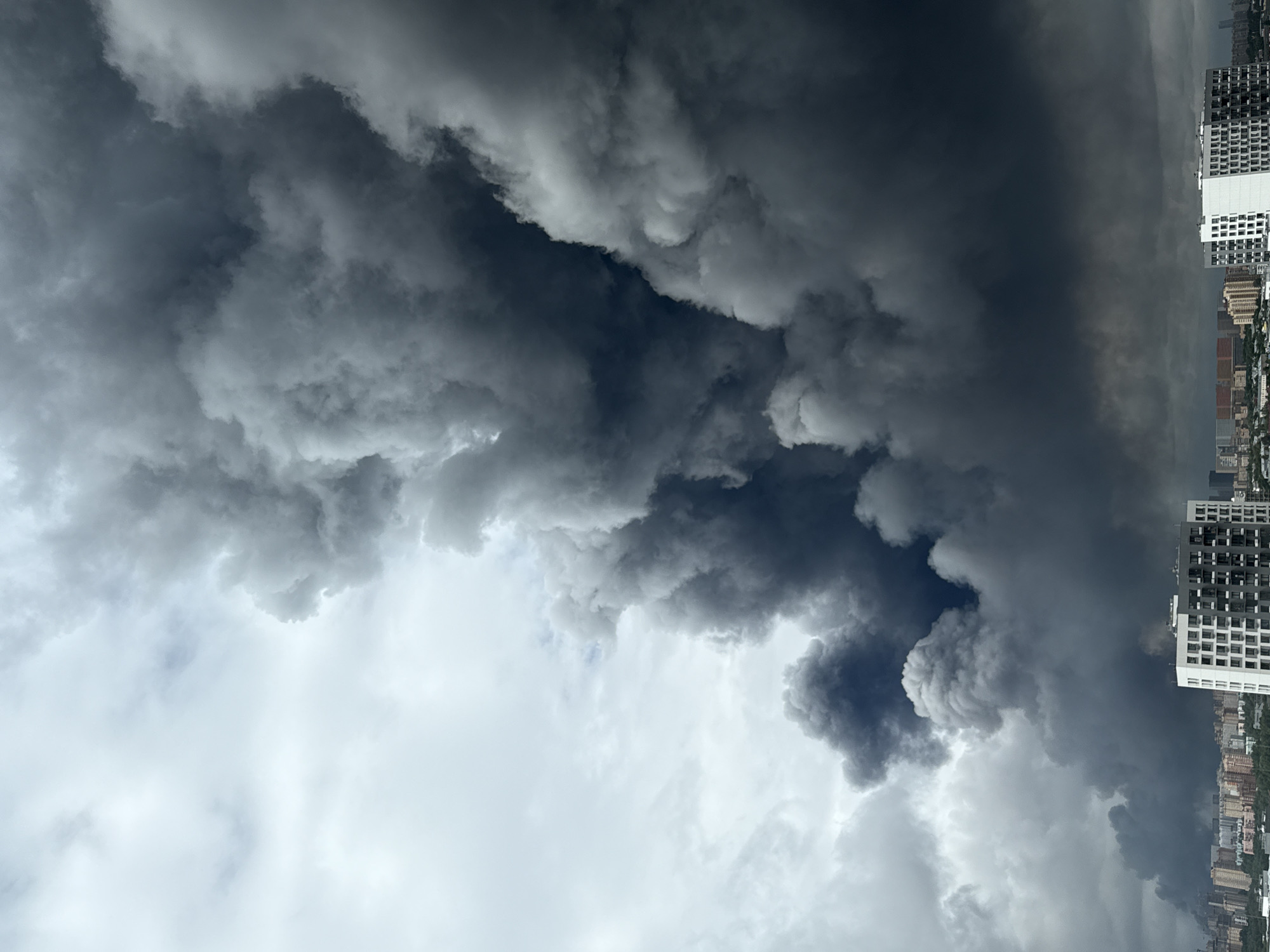Heavy smoke rises over Lyubertsy in multiple angles