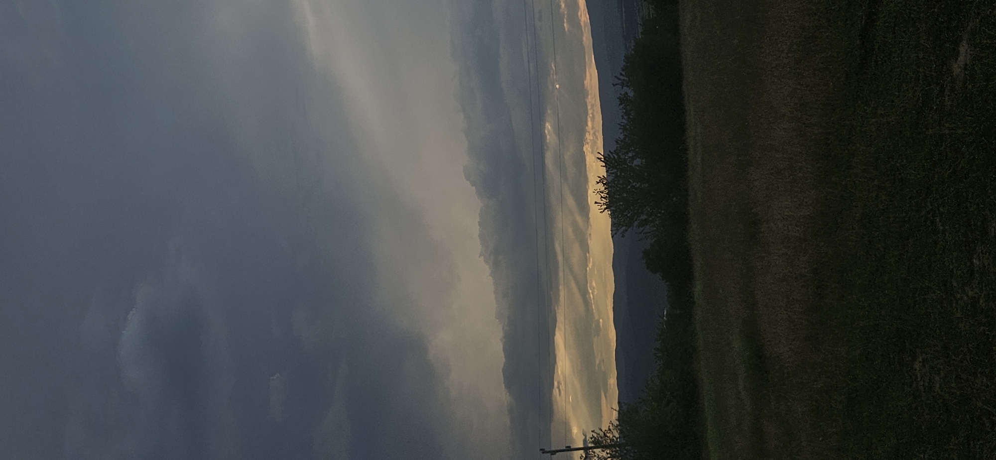 Nature photography session captures Bulgarian mountain pass at sunset
