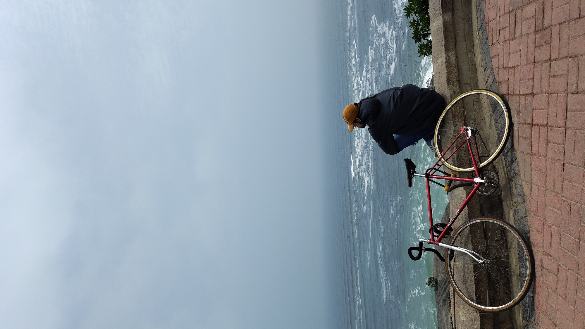 Quiet evening moments captured along Barranco's oceanfront cliffs