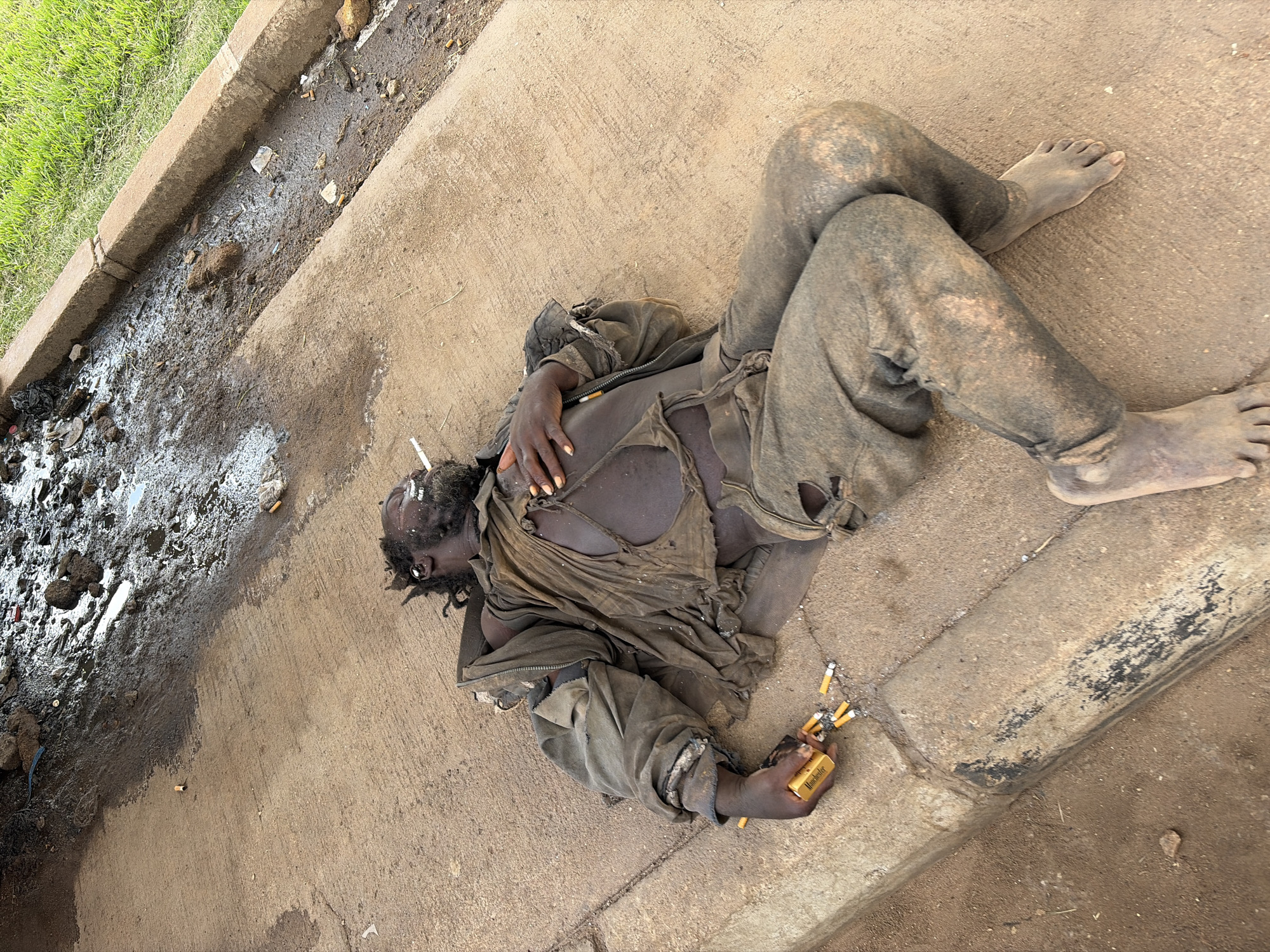 Midday street life across Jos and Gura Top markets