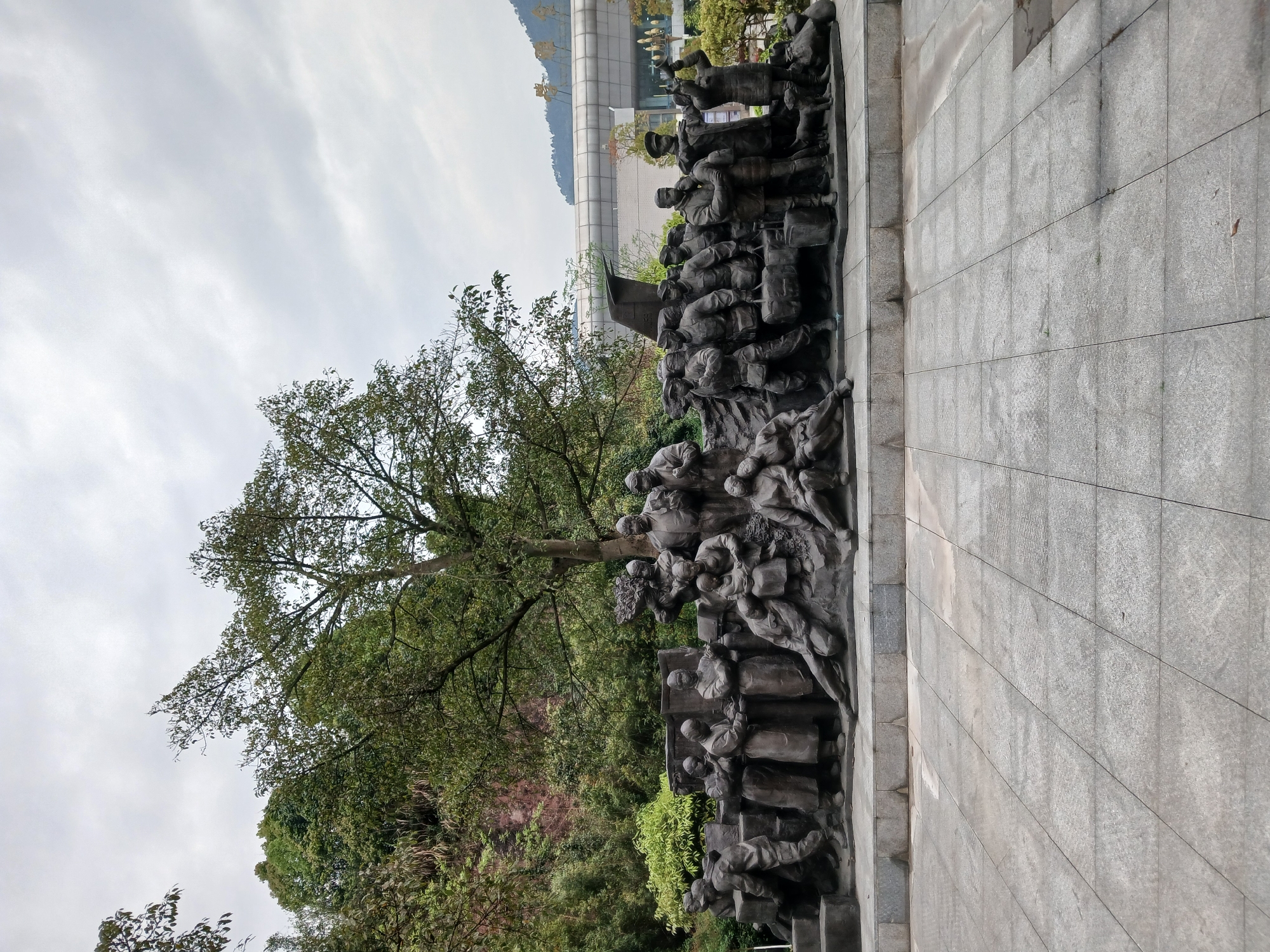Students document daily campus life in Chongqing High-tech Zone