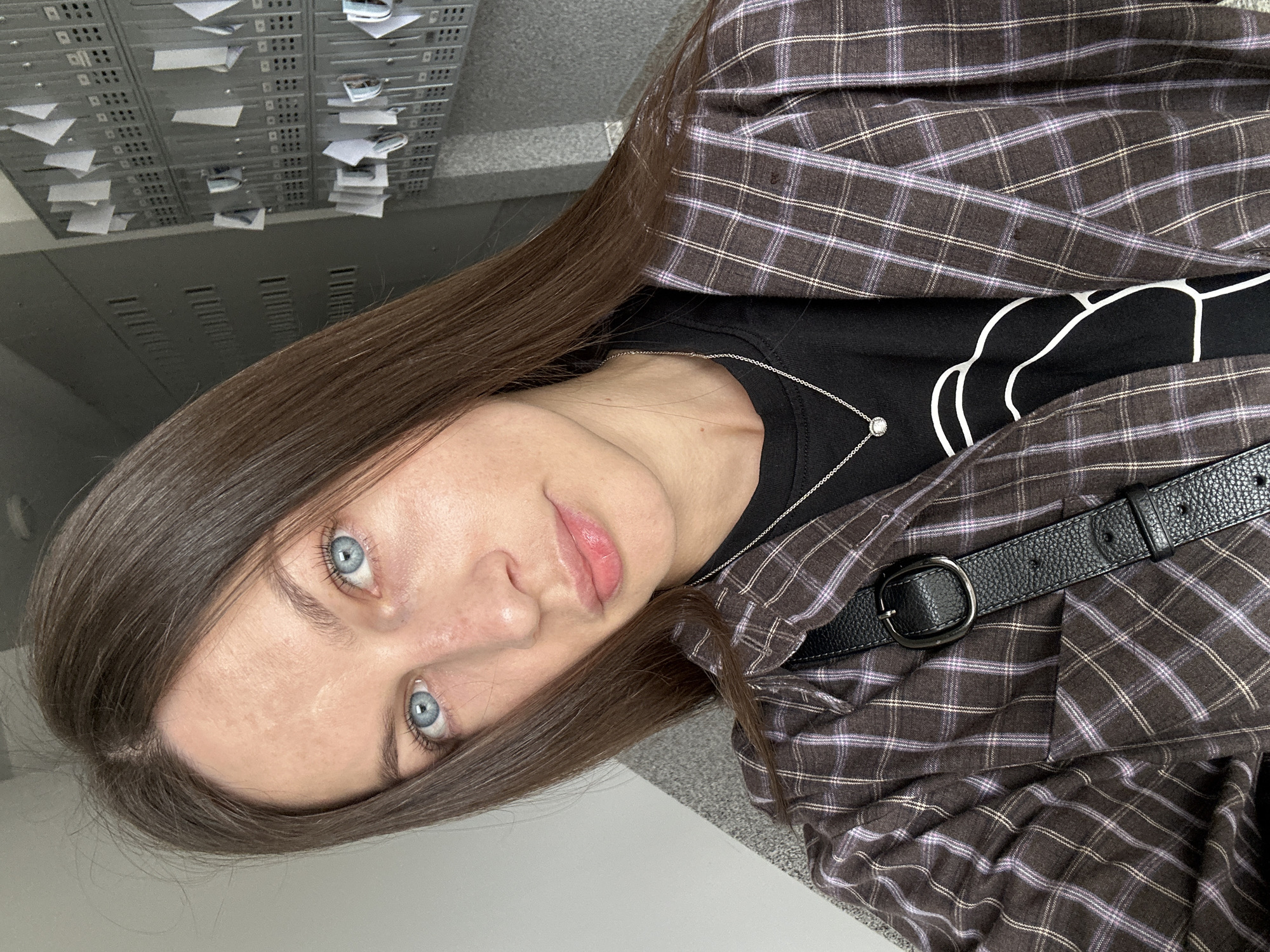 Morning life captured in Donja Pobori: selfies, breakfast, shopping
