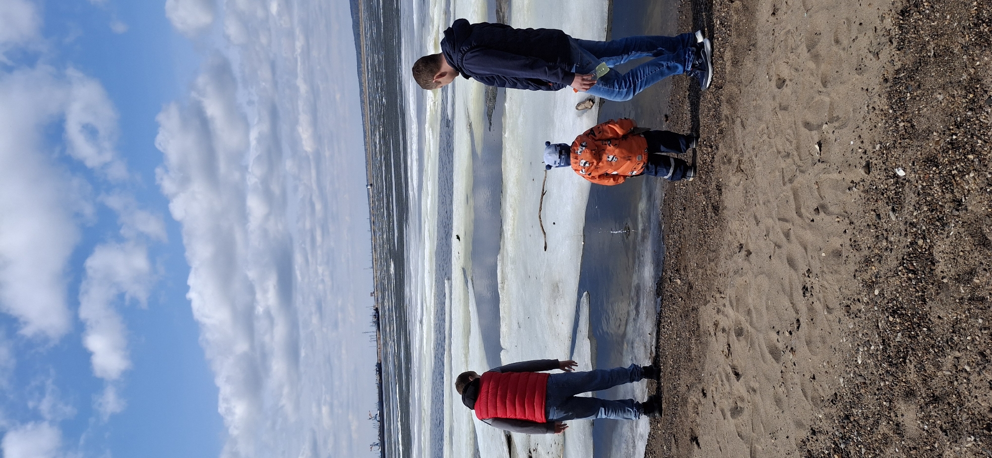 Spring thaw brings families to Chaikovsky riverfront activities