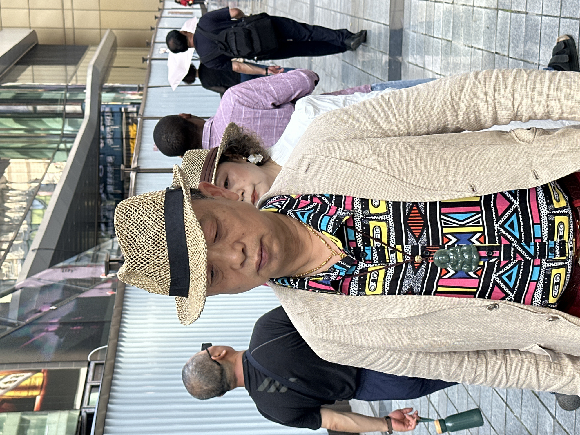 Morning street life documented across Yuzhong District, Chongqing