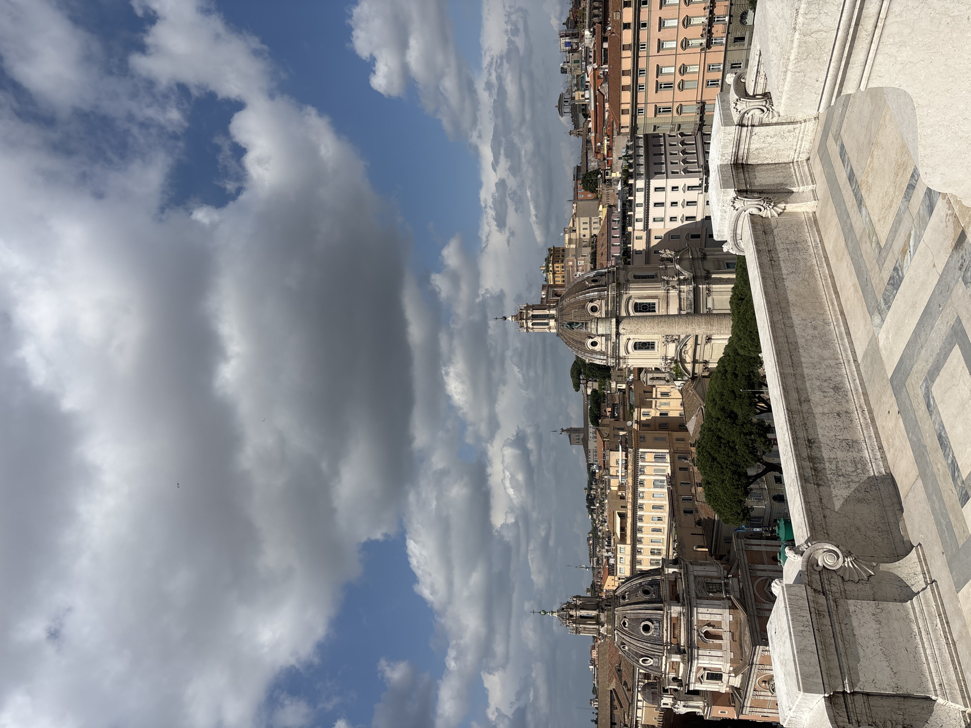 Tourist captures Rome panoramas from Victor Emmanuel Monument