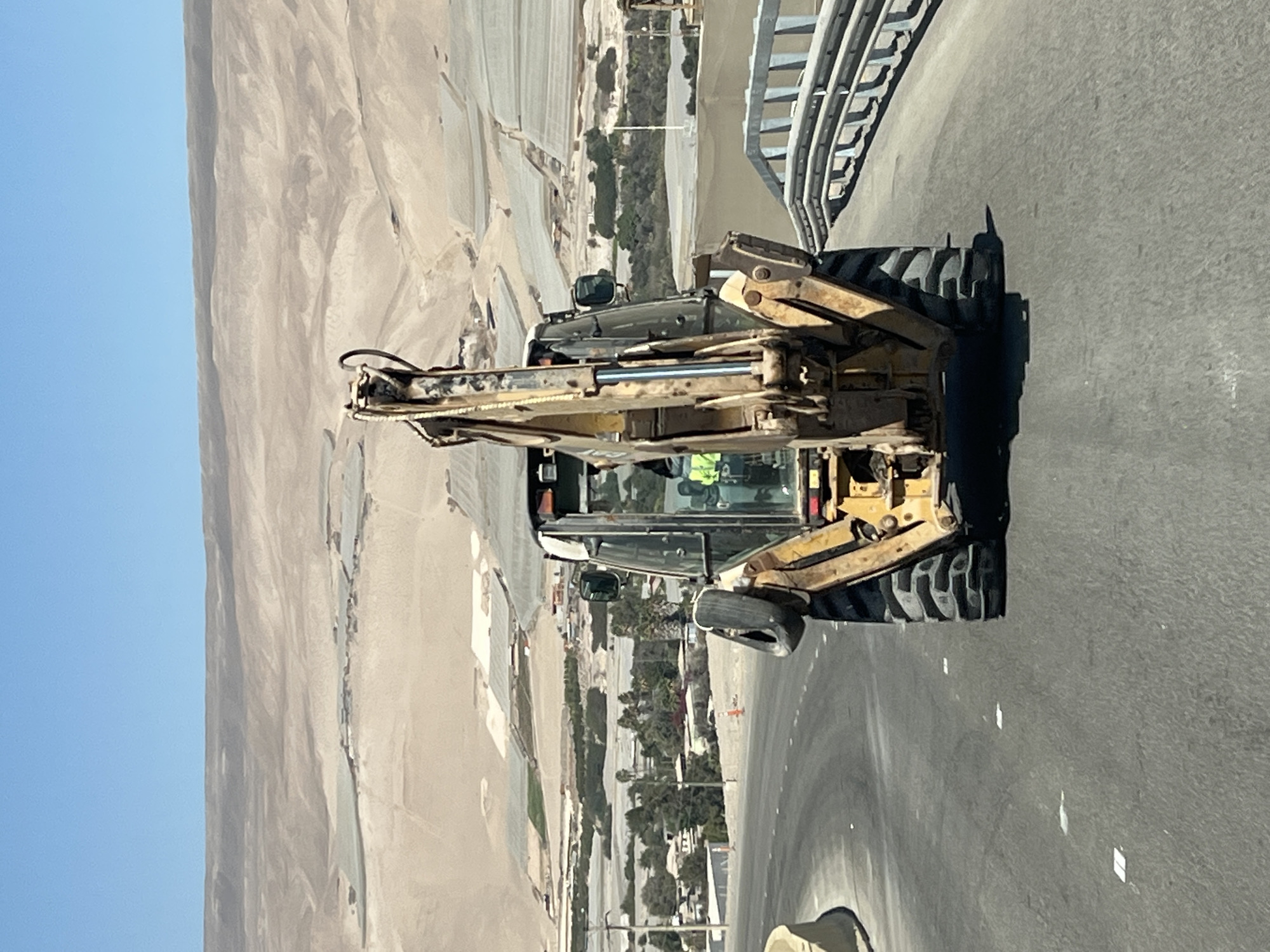 Pan-American Highway repainted red in Arica construction project