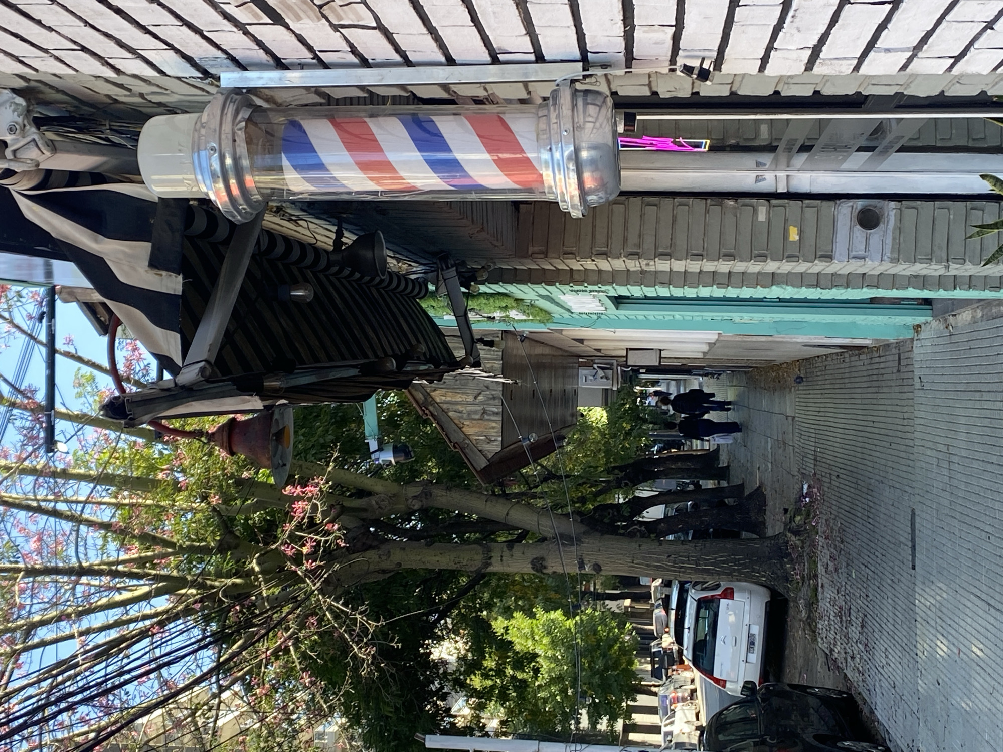 Person takes selfie in underground Buenos Aires location
