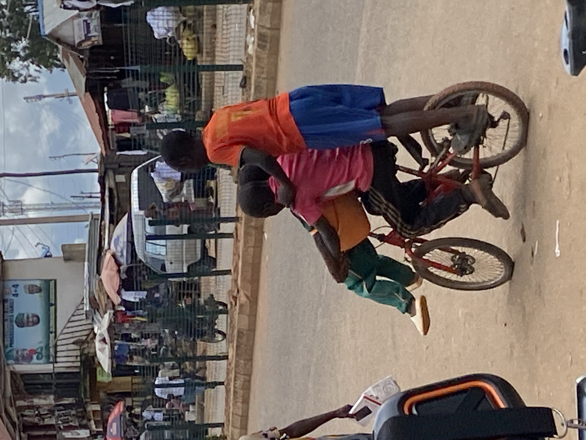 Street life and small-scale commerce in Bukuru, Nigeria