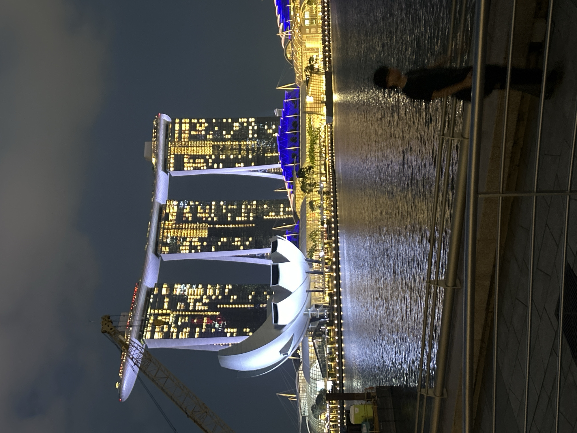 Nighttime Marina Bay photography captures Singapore's illuminated landmarks