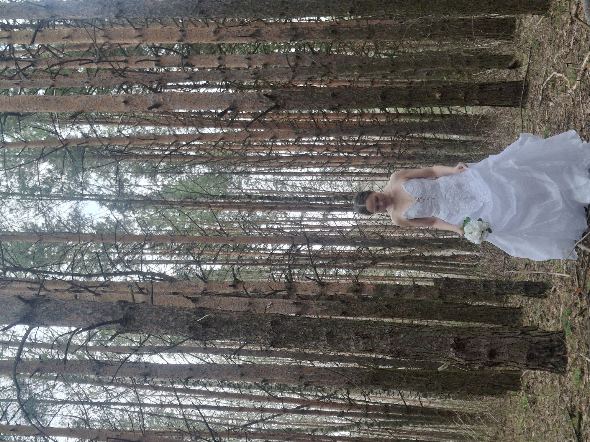 Wedding photoshoot documented in Chaikovsky forests and lakeside