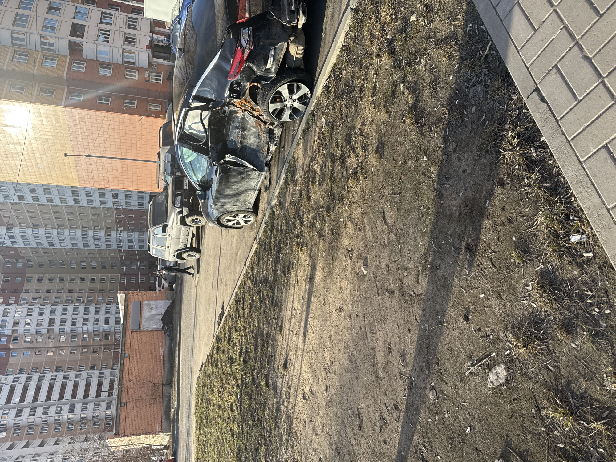 Afternoon street scenes and daily activities documented in Dmitrov