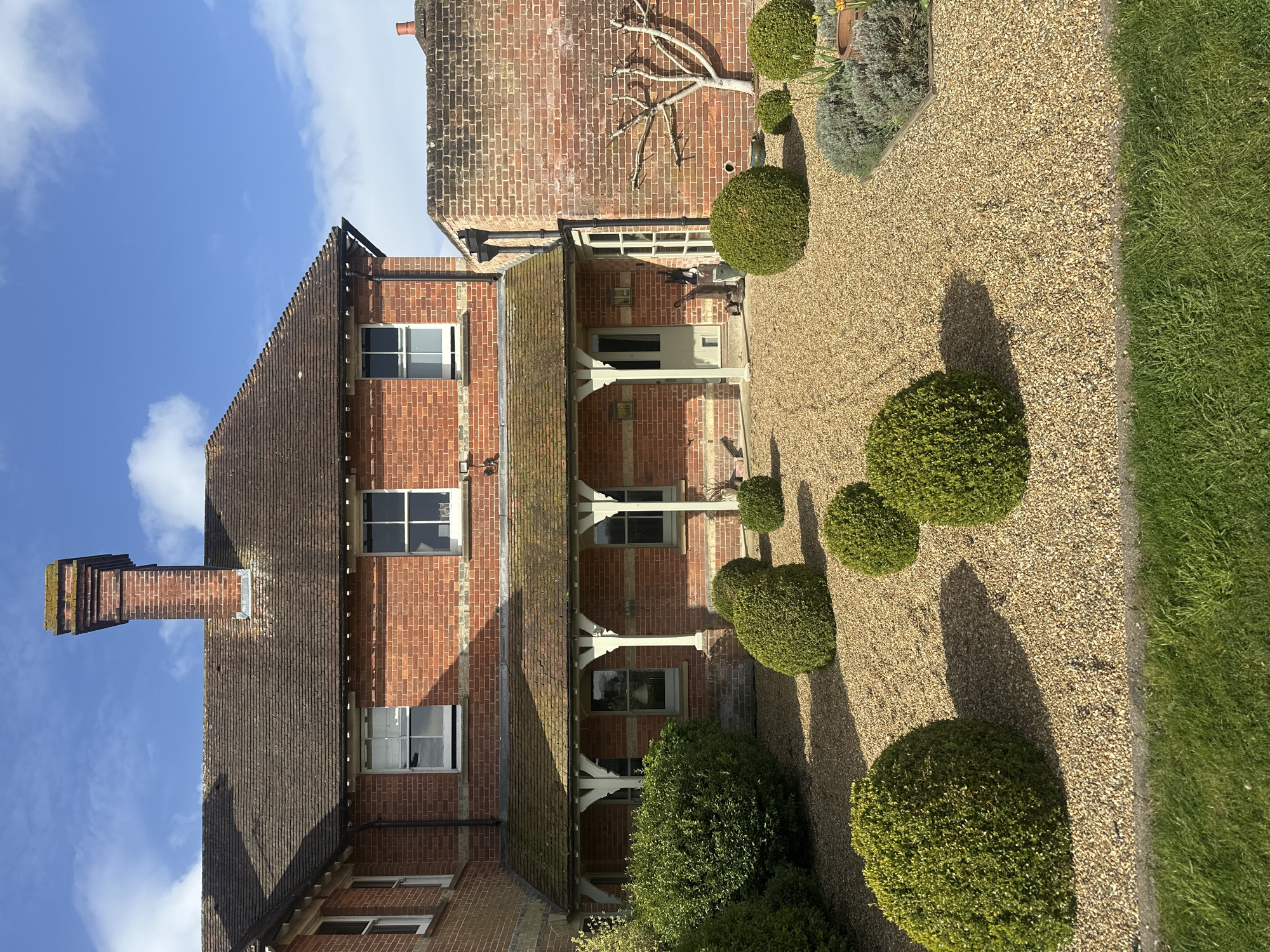 Morning residential scenes documented across Tunbridge Wells neighborhoods
