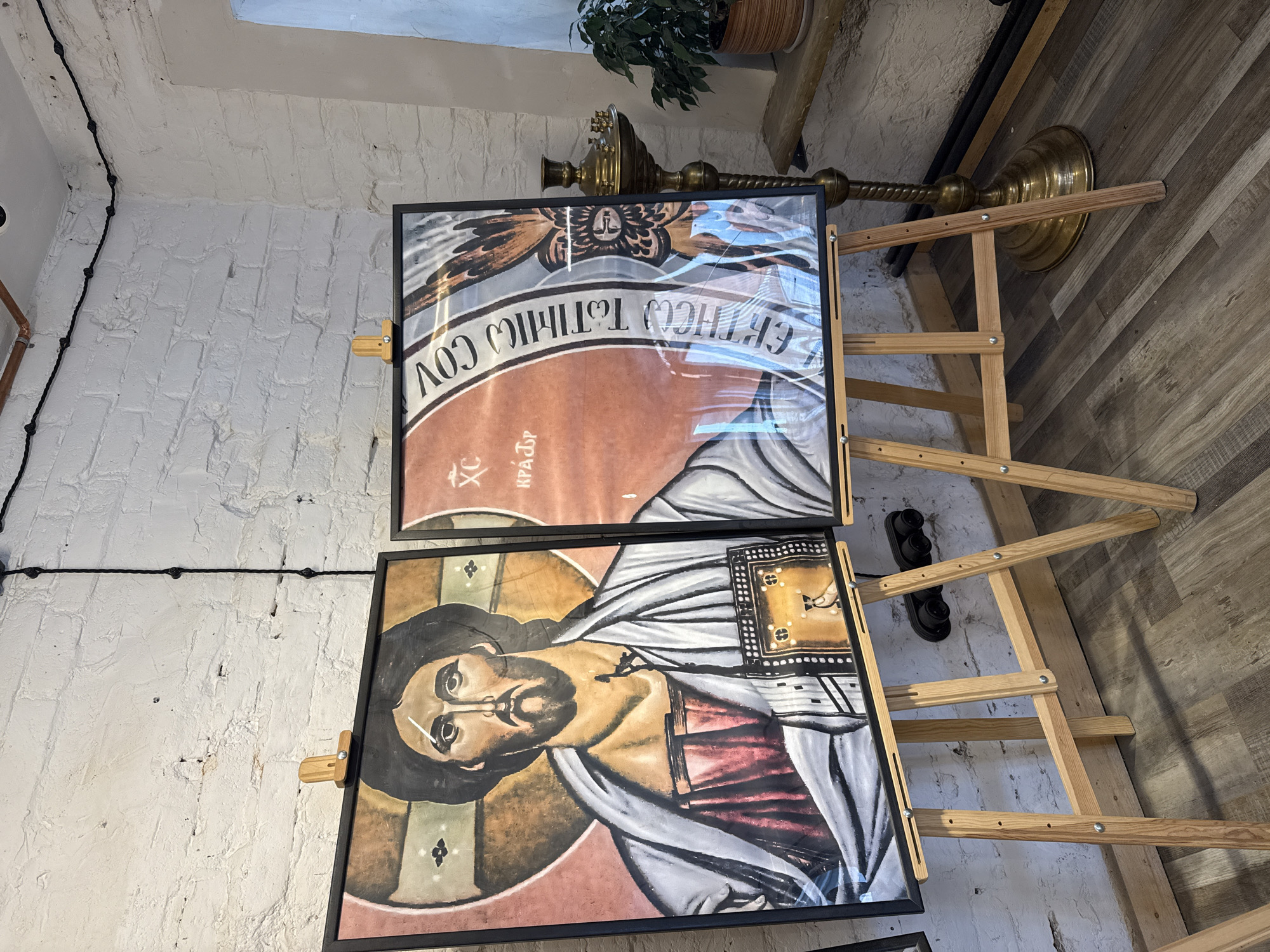 Yekaterinburg streets and Orthodox religious art, one morning