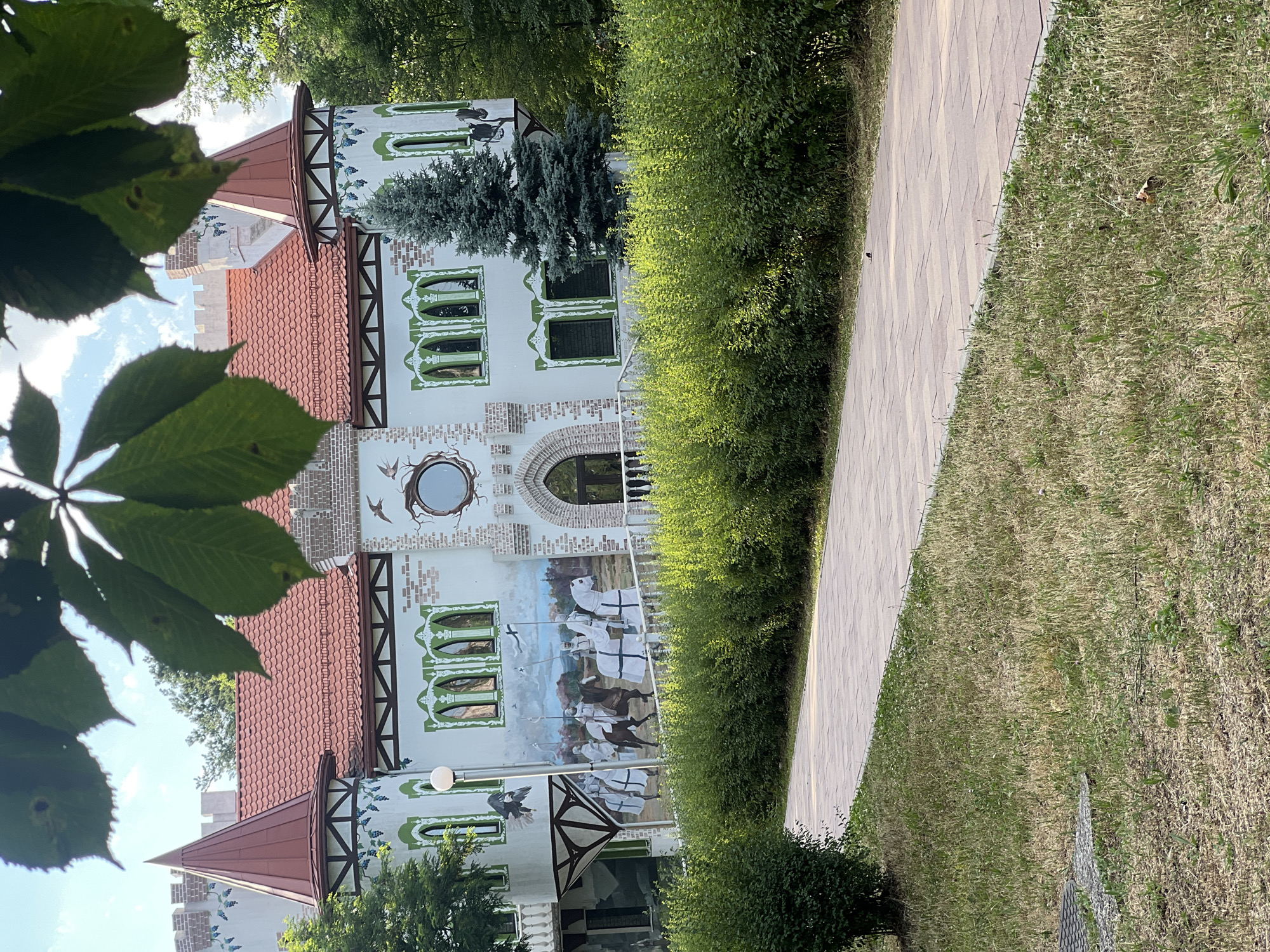 Afternoon stroll through parks and streets of Horishni Plavni