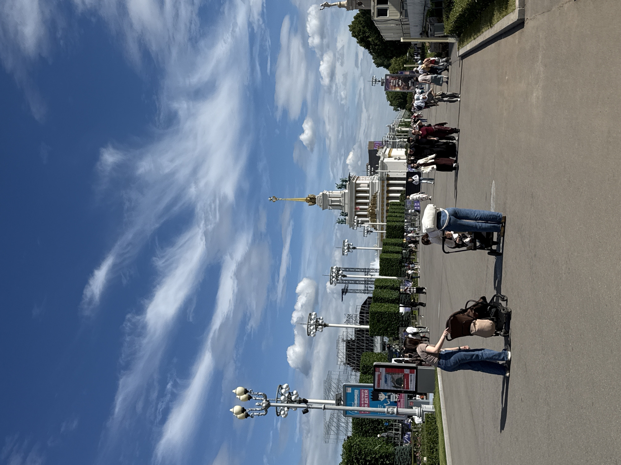 Afternoon walk through VDNKh's grand Soviet pavilions