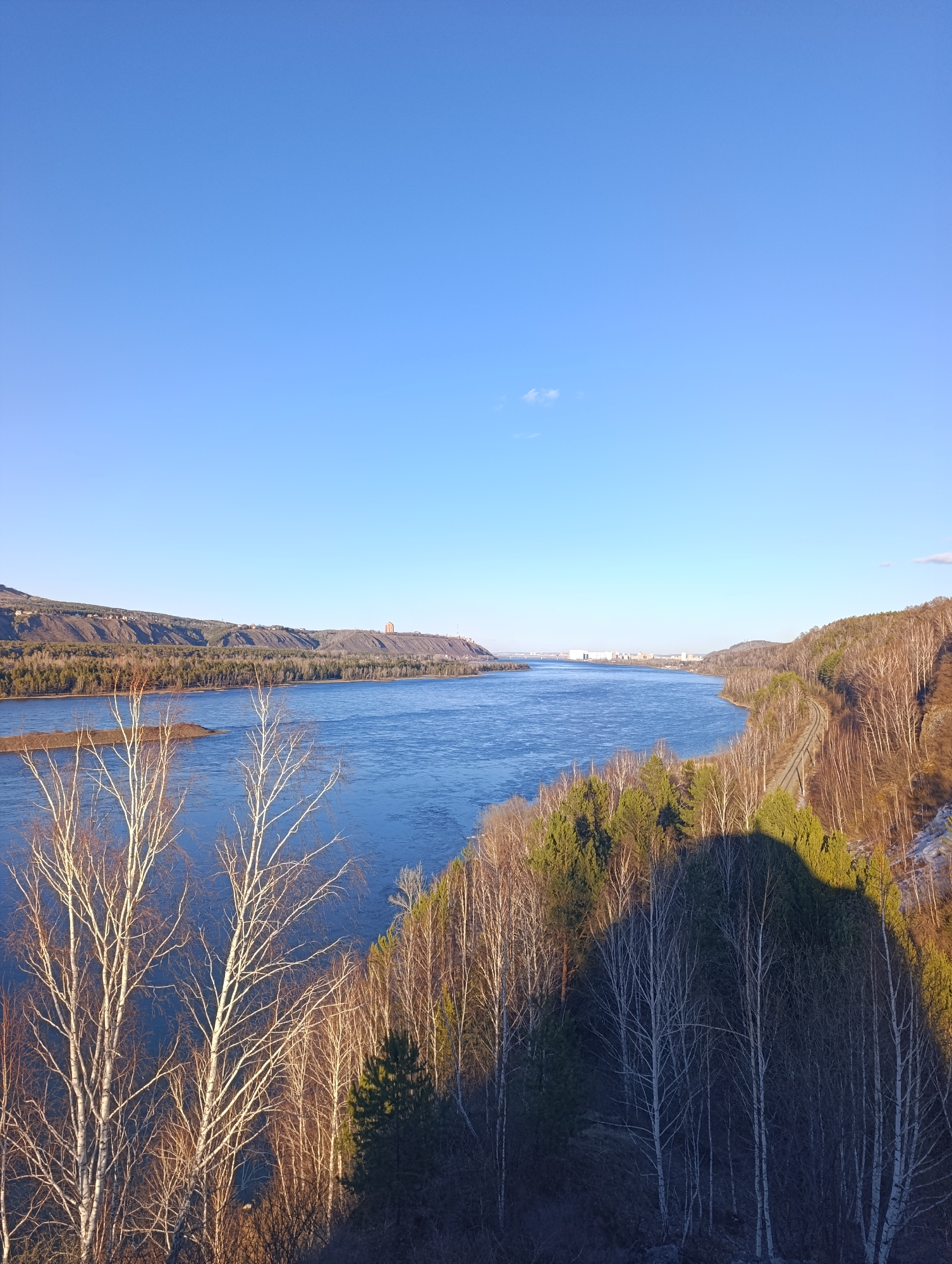 Spring river views documented along Yenisey in Krasnoyarsk