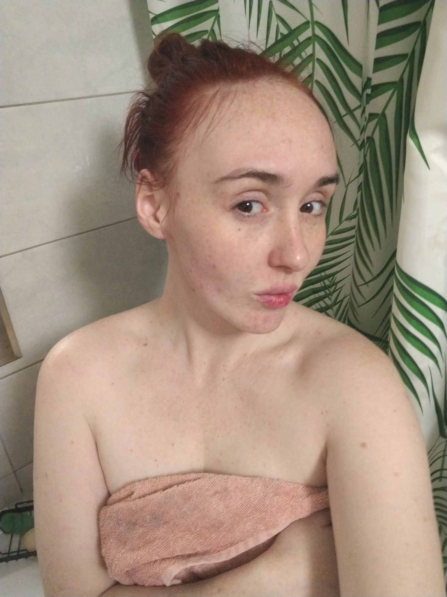 Evening moments captured in Izhevsk: selfie and soup