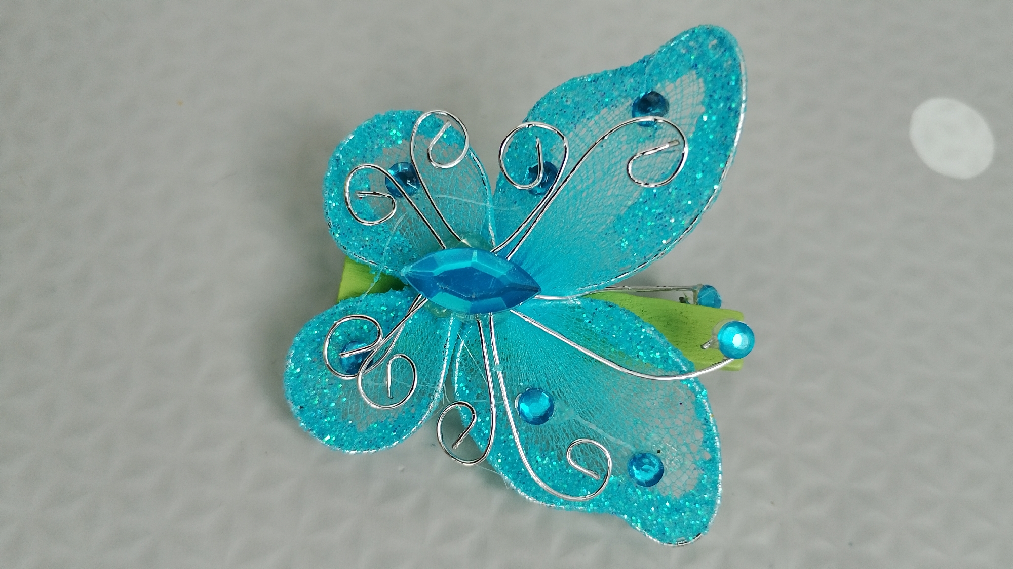 Hair accessories and jewelry collection displayed in Smolyan