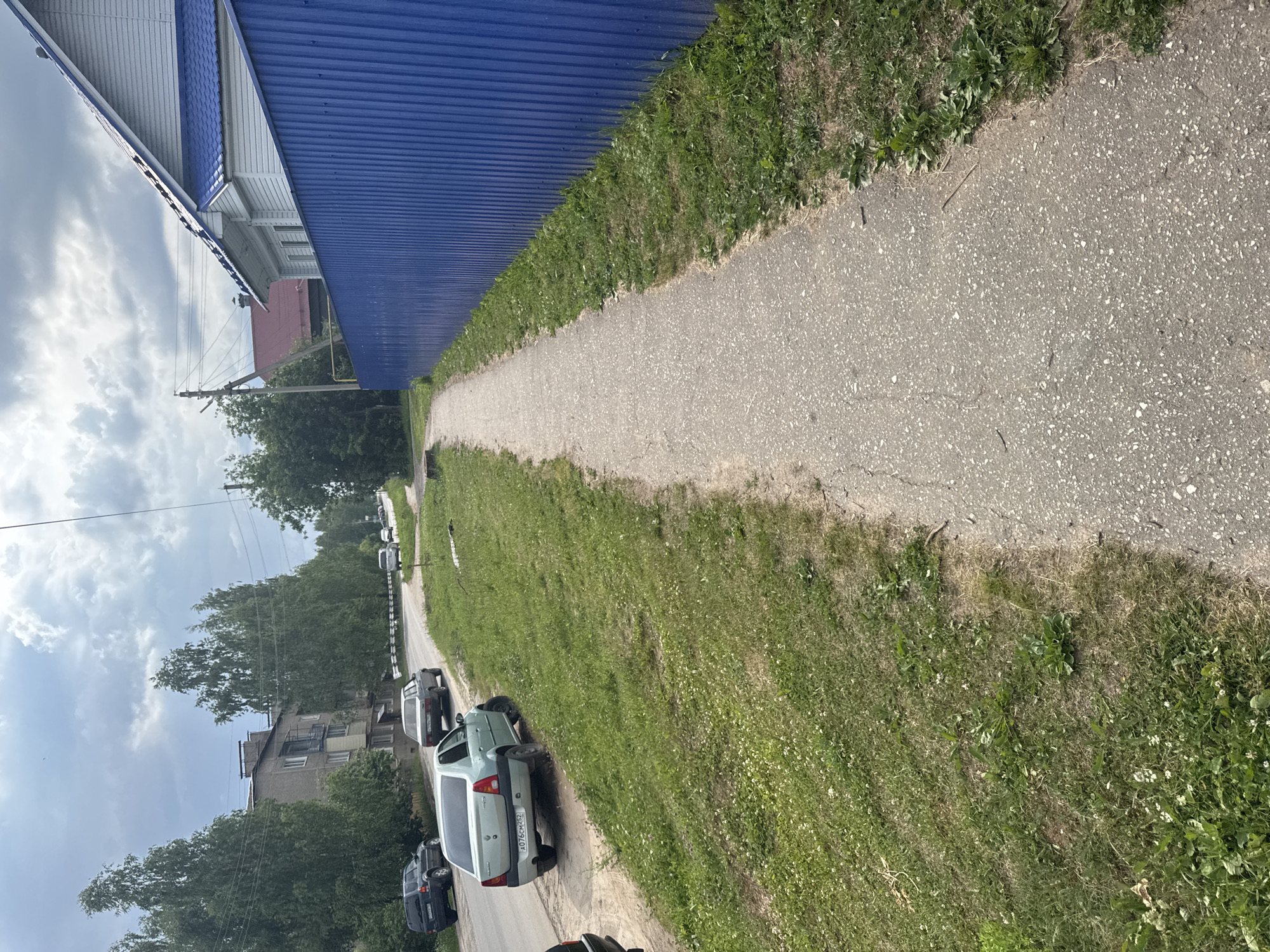 Street-level tour of Krasnye Baki, Russia on a summer afternoon