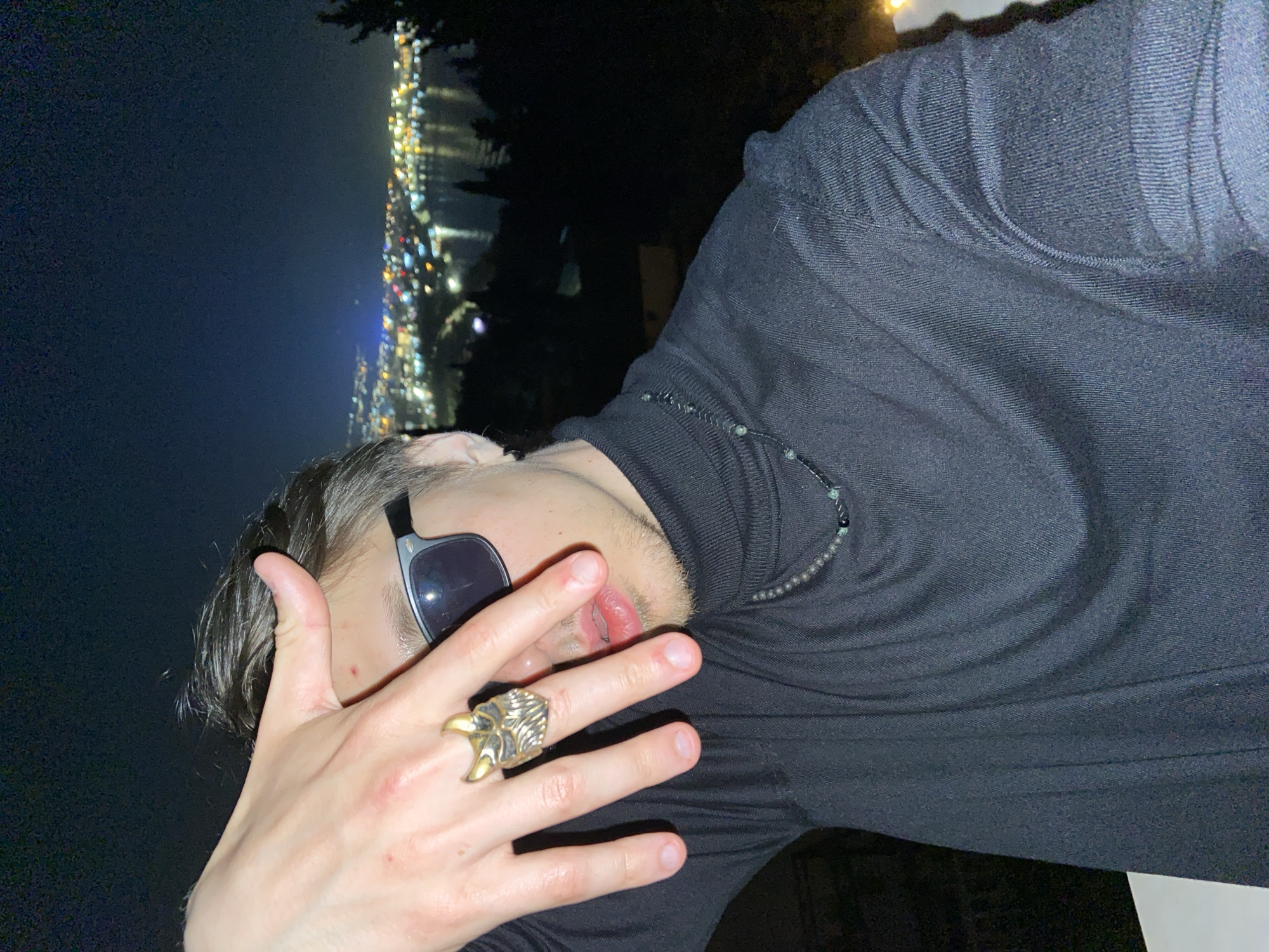 Nighttime portraits and decorative eagle documented in Šušanj