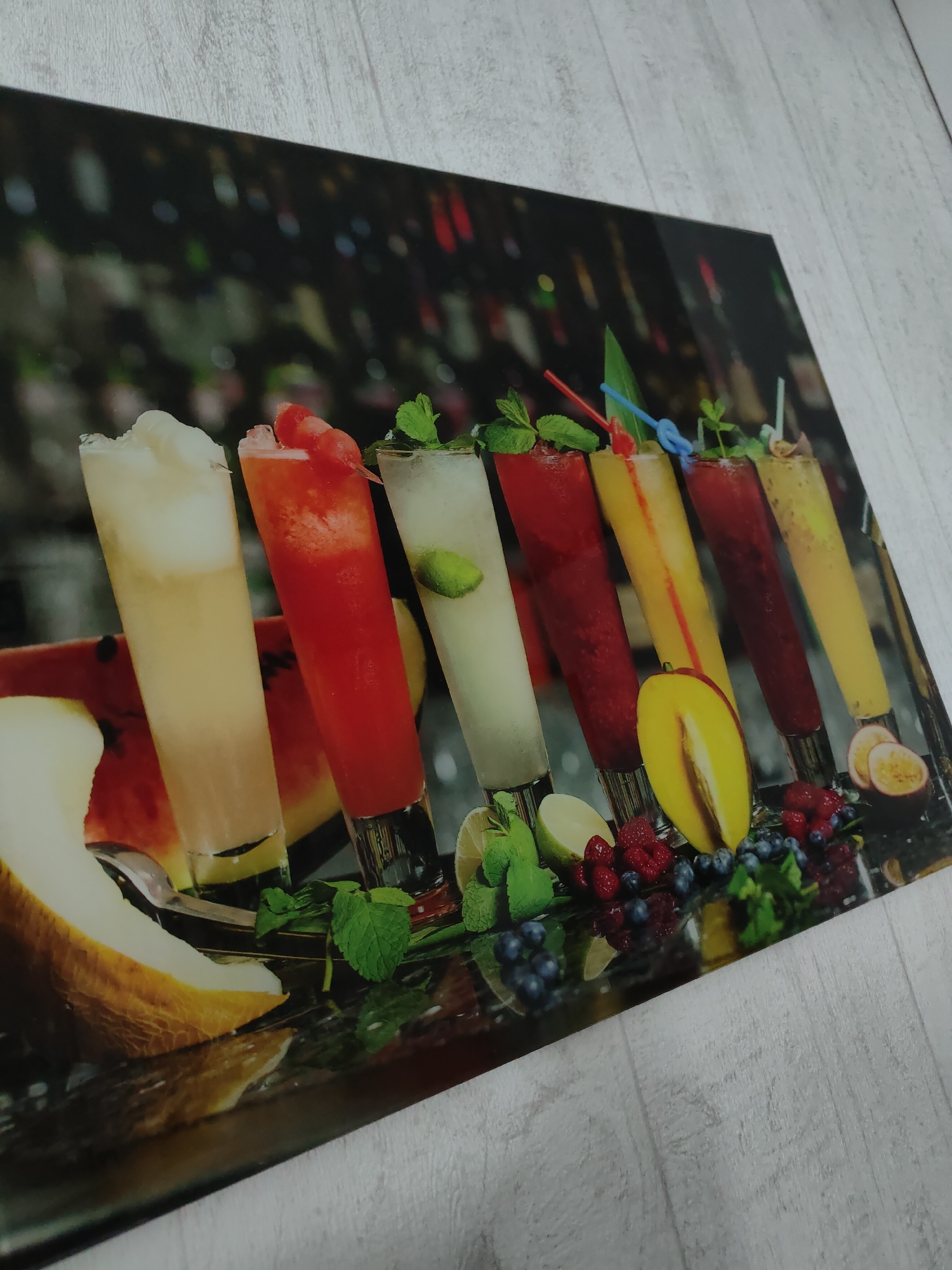 Ufa resident documents evening home scenes with cats and cocktails