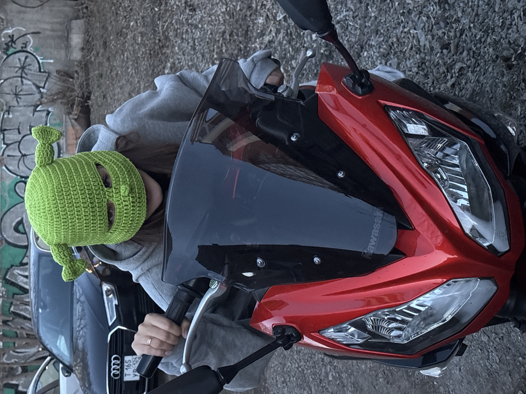 Motorcyclist in green balaclava spotted on Kawasaki in Krasnoyarsk