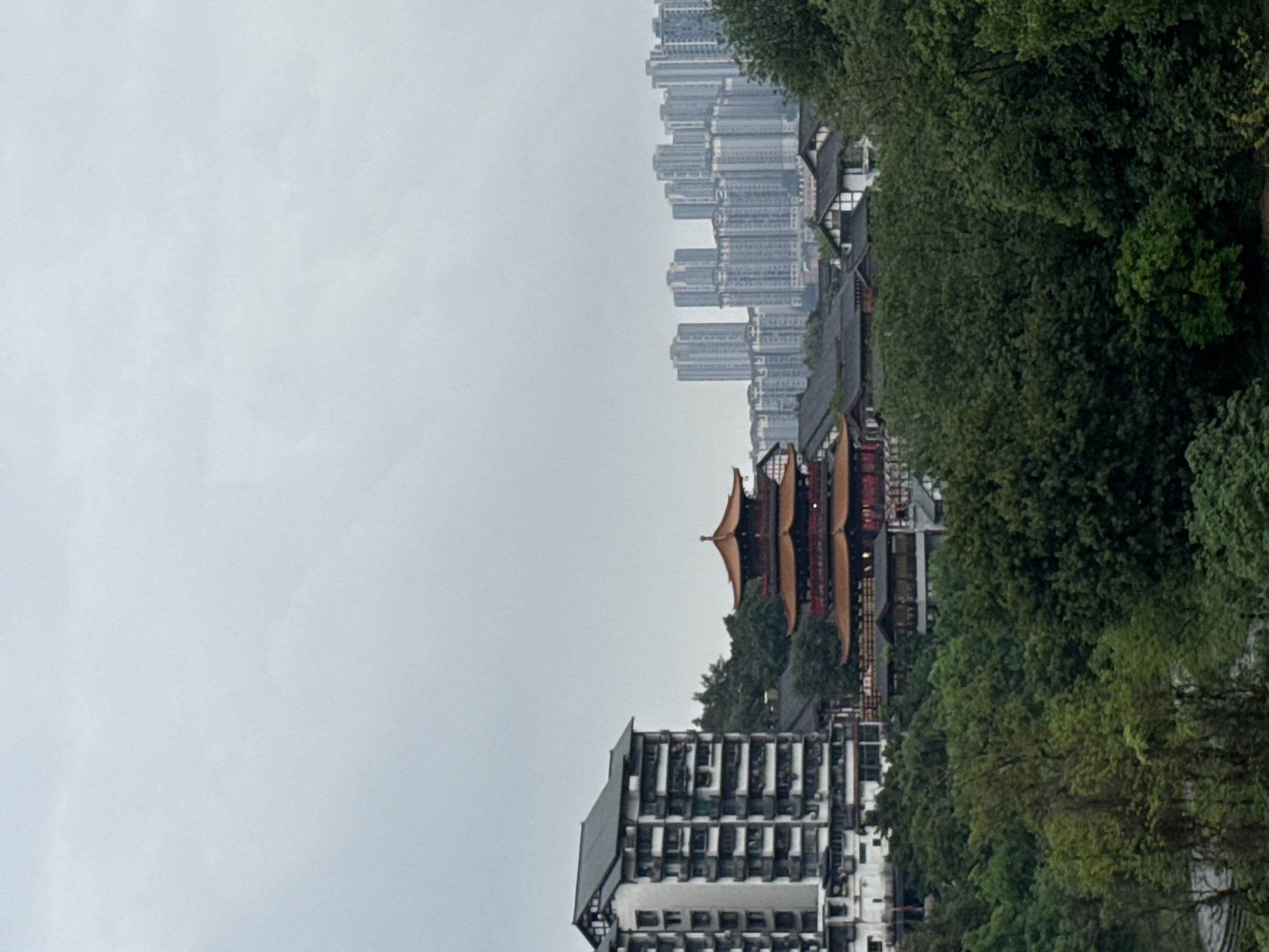 Morning street life captured in Shapingba District, China