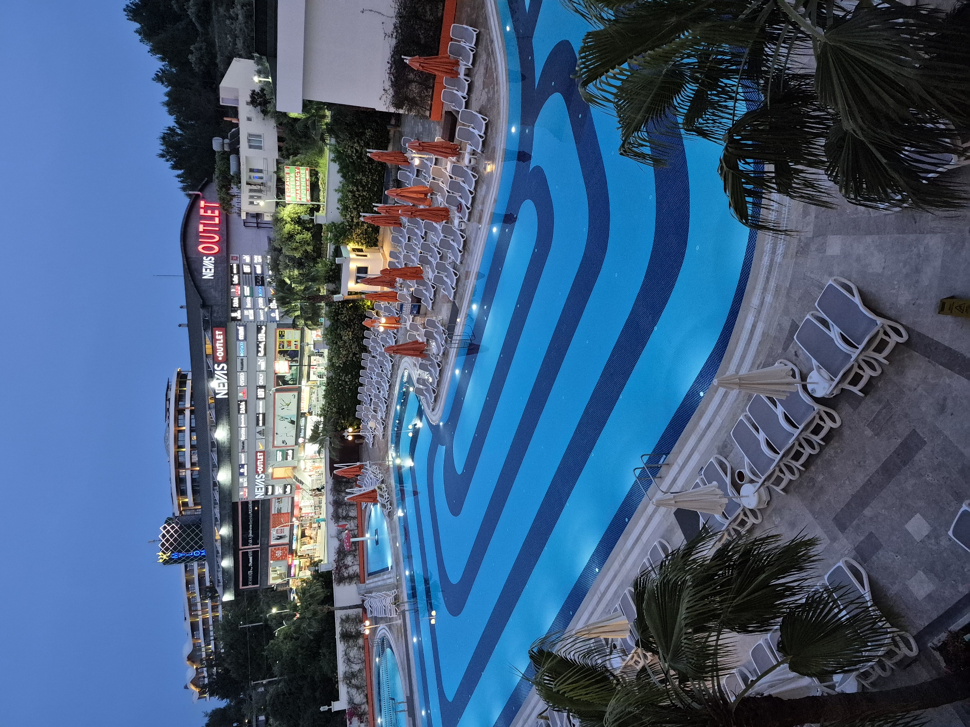 Evening leisure moments captured across Alanya resort and cafe areas