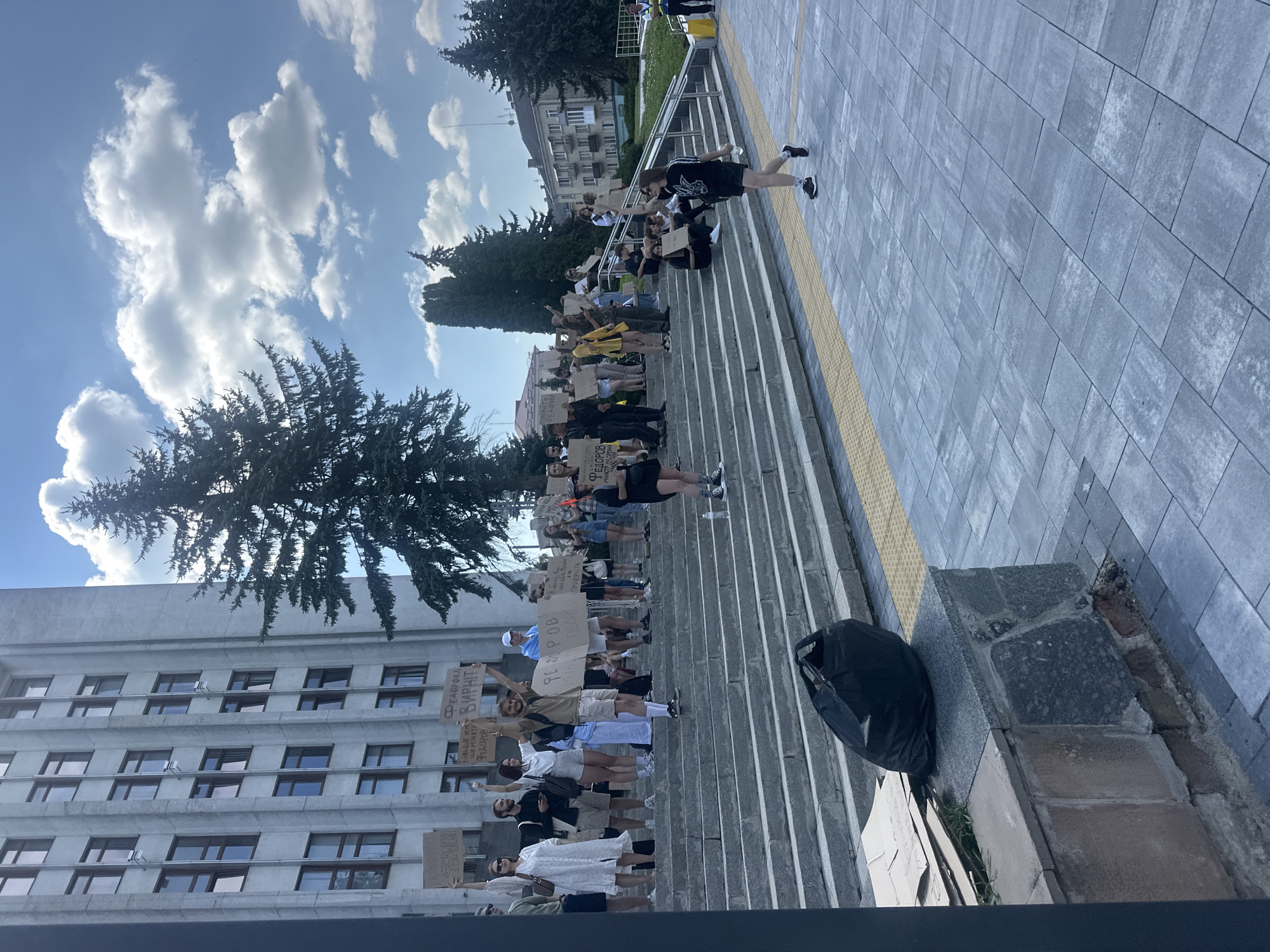 Crowd gathers outside official building in Ternopil amid street activity