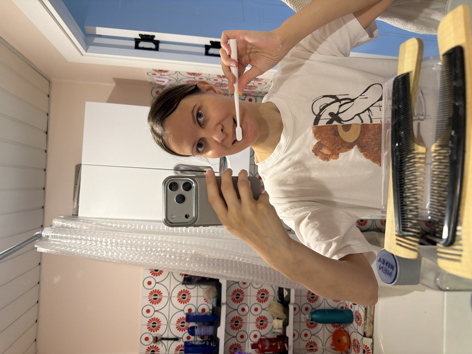 Morning domestic moments captured in Izhevsk homes
