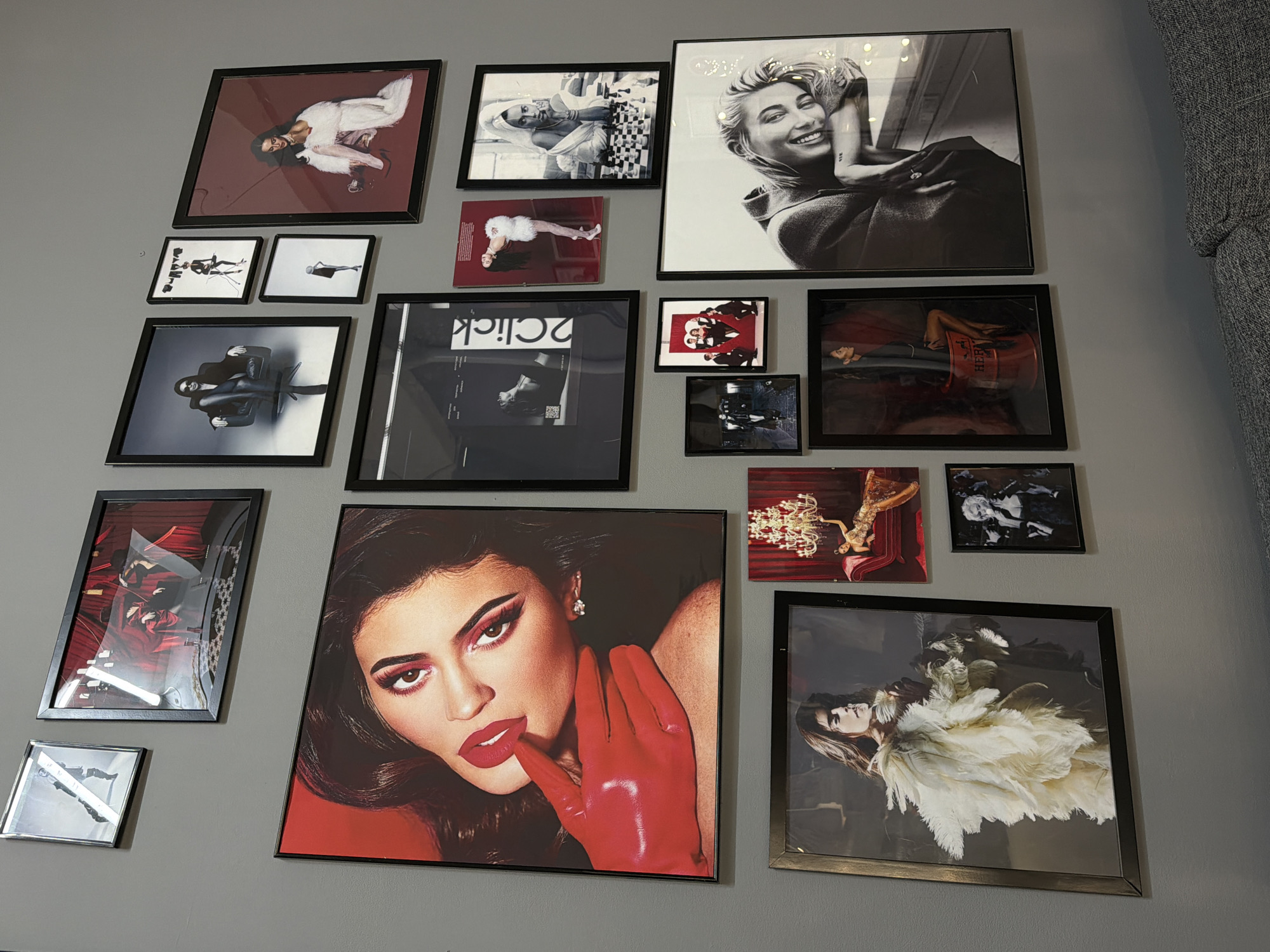 Fashion boutique interior documented in Kazan, Russia