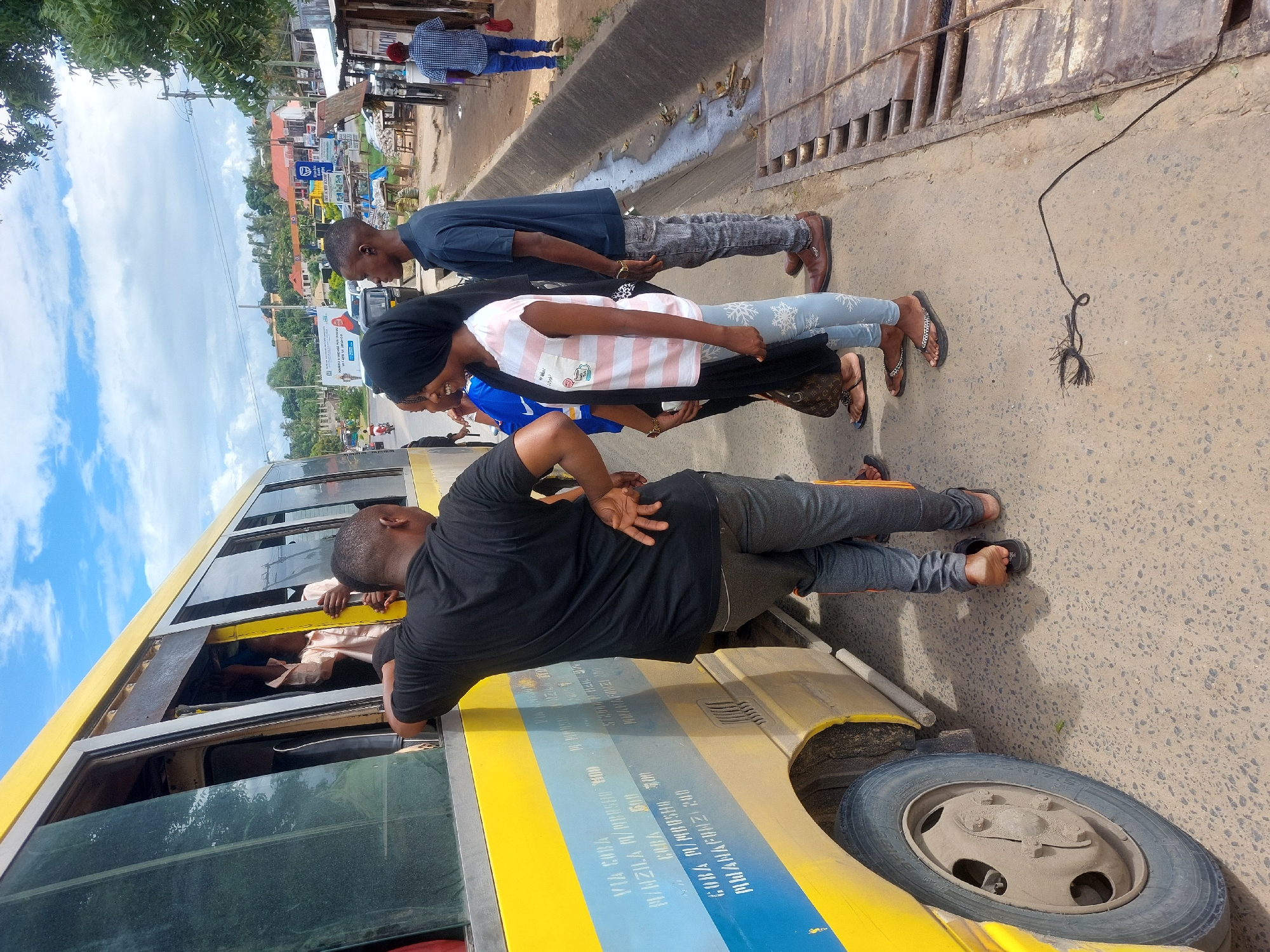 Daily life documented on Dar es-Salaam streets