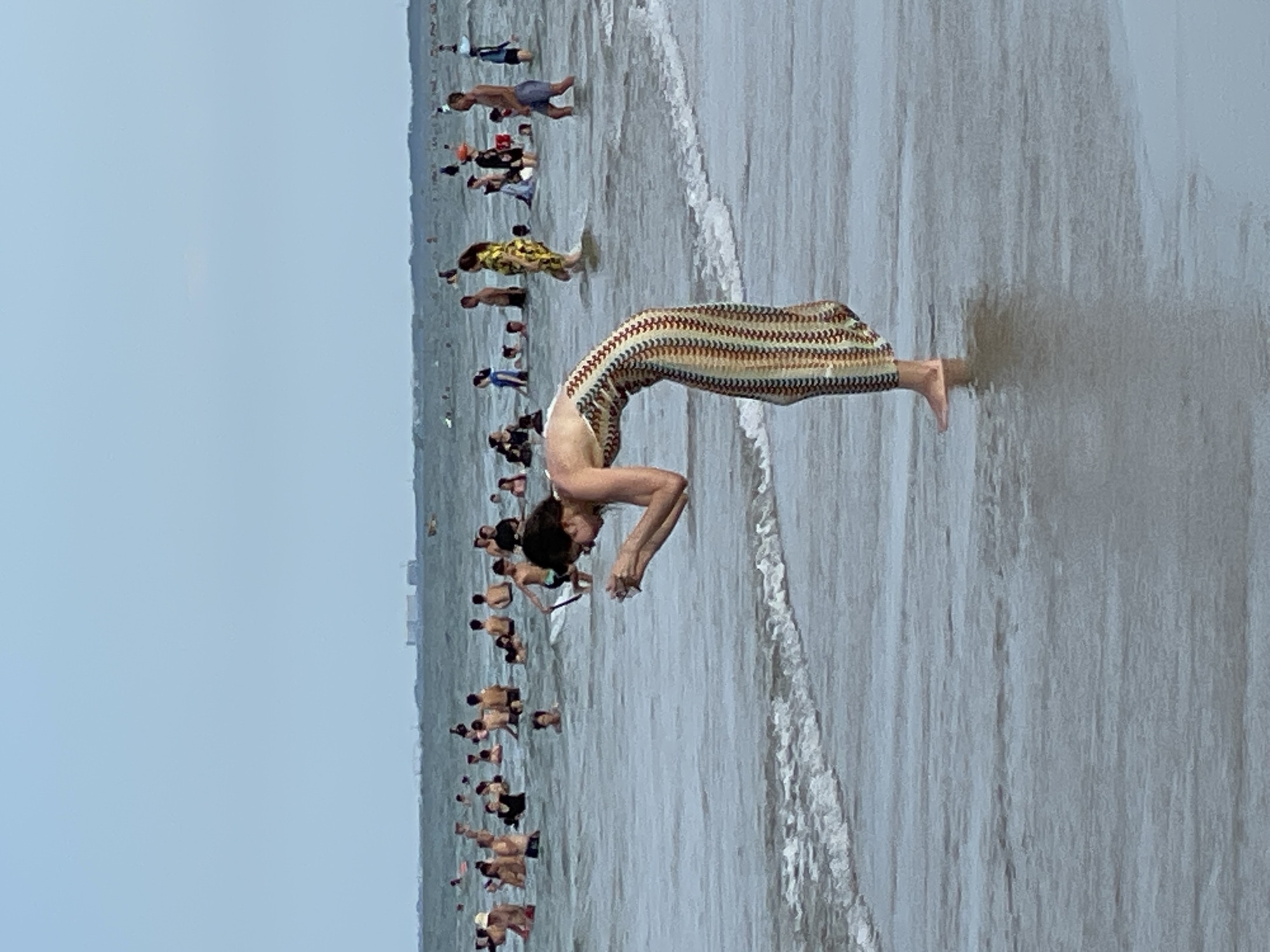 Busy beach day in Đà Nẵng, water sports and crowds in full swing