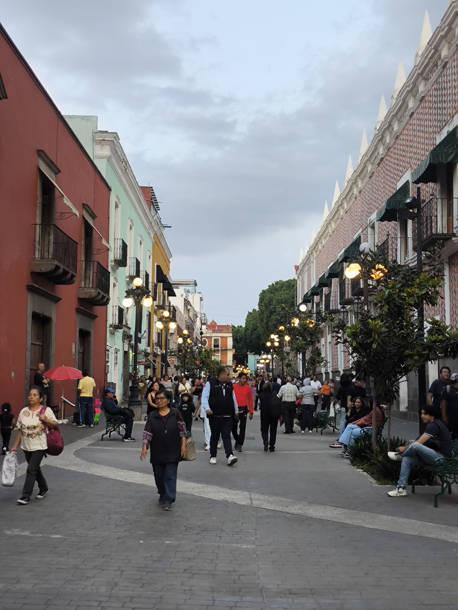 Colonial architecture and colorful streets documented in Puebla