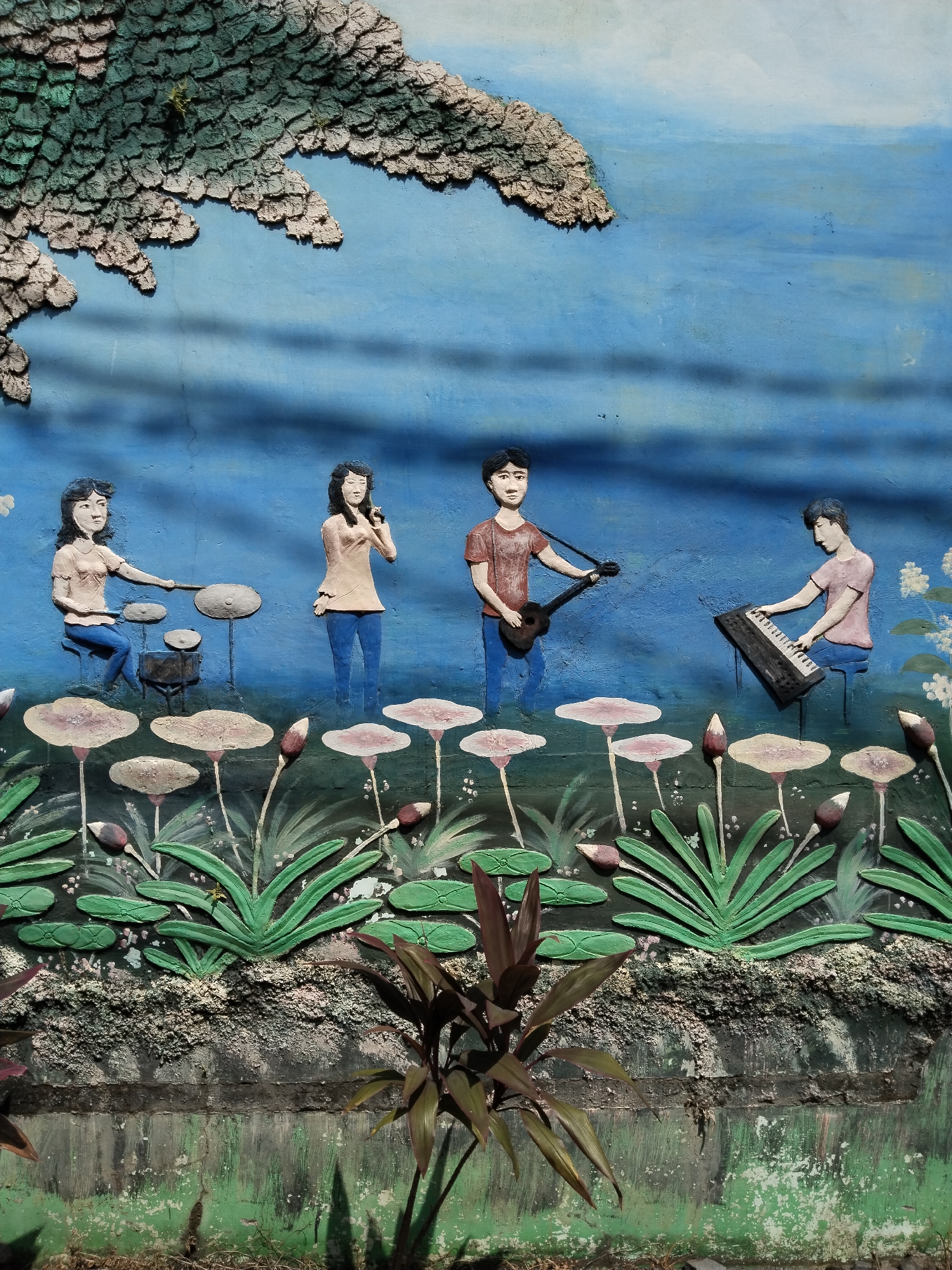 Street art murals depicting Indonesian culture documented in Sepat