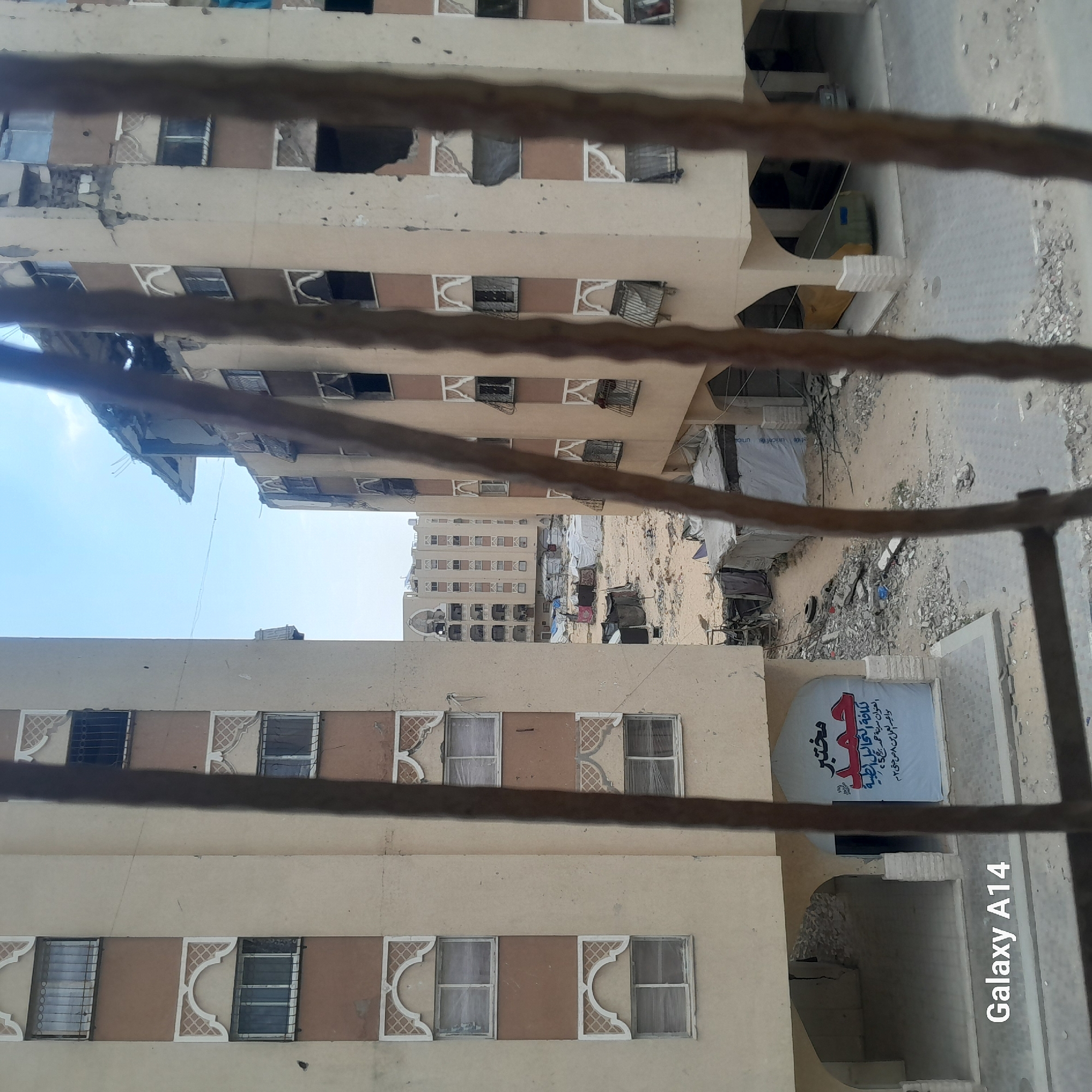 Witnesses document refugee settlements and urban damage in Khan Yunis