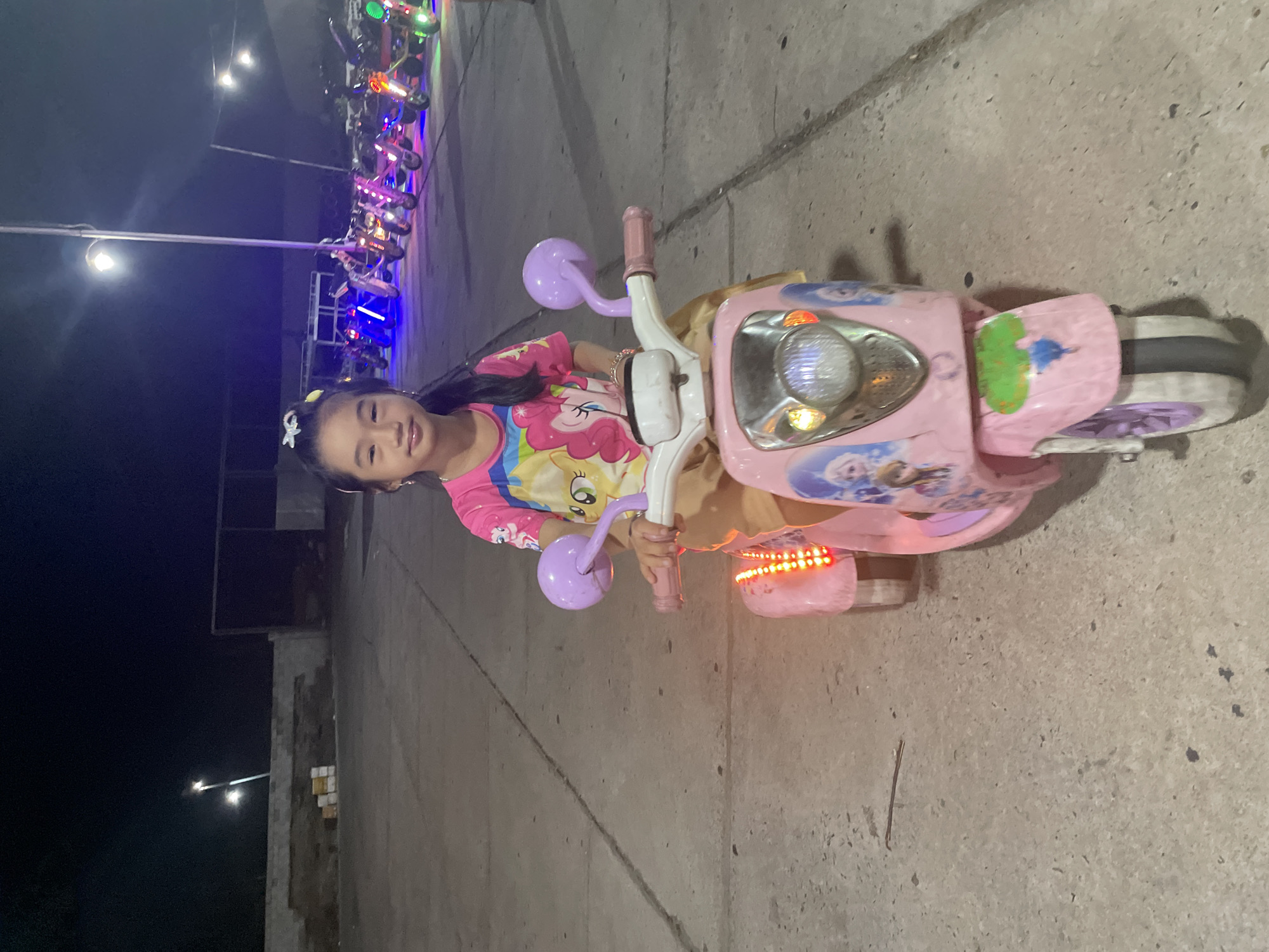 Children's toy vehicles spotted at Mũi Né entertainment area