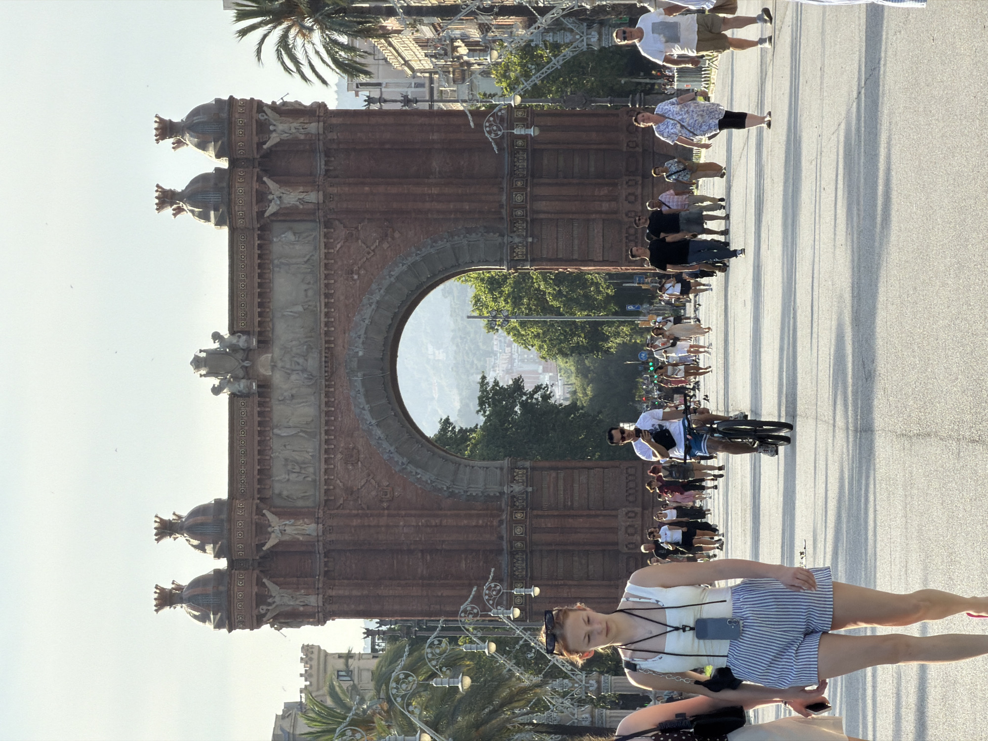 Sunny afternoon around Arc de Triomf and Ciutadella Park