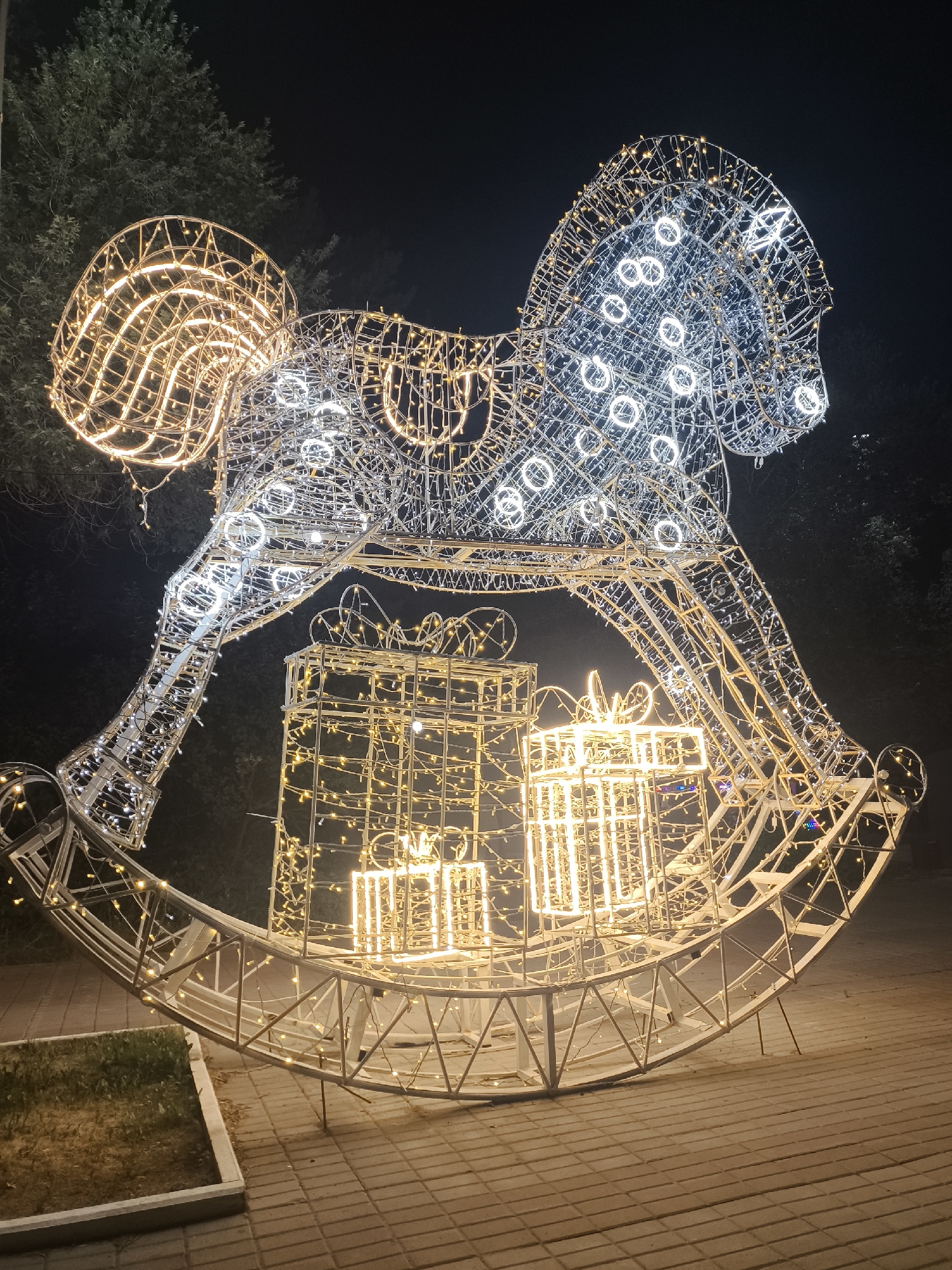 Illuminated wire rocking horse lights up Karaganda city center