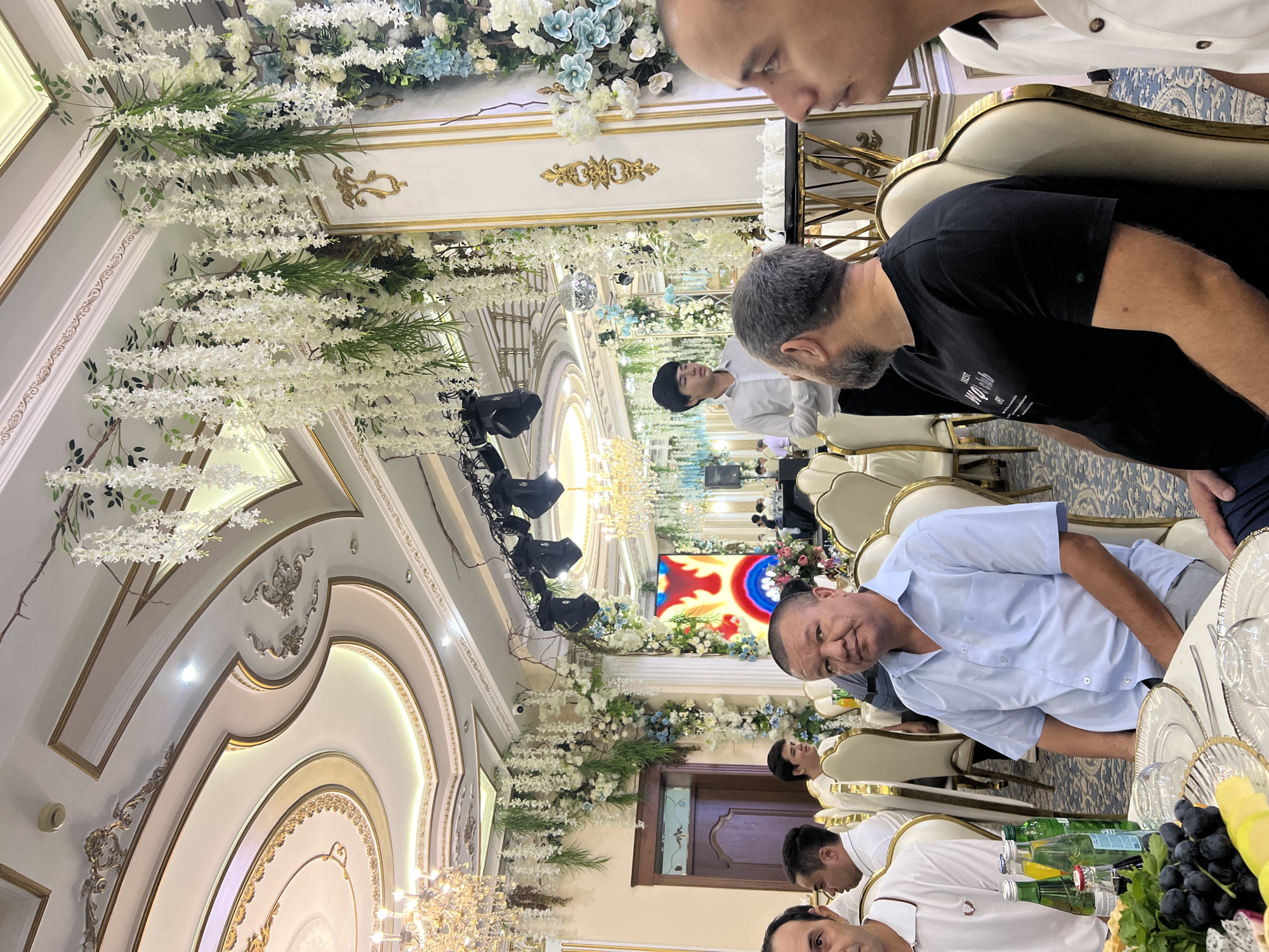 Elegant banquet hall in Tashkent dressed in blue and white florals