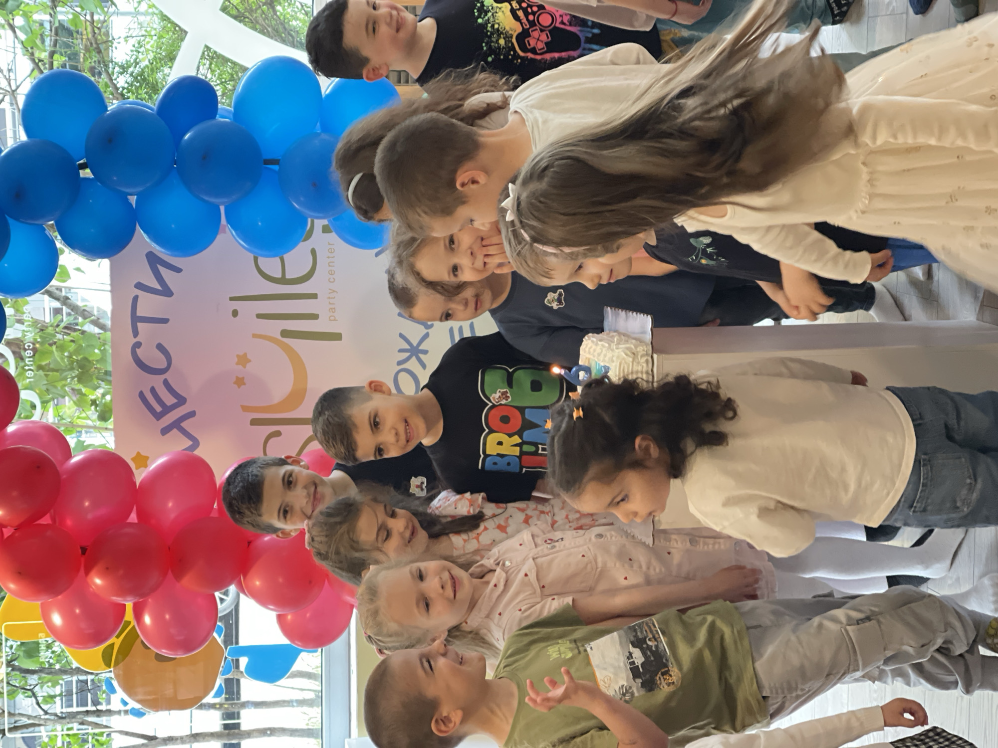 Children celebrate sixth birthday party at Sofia venue