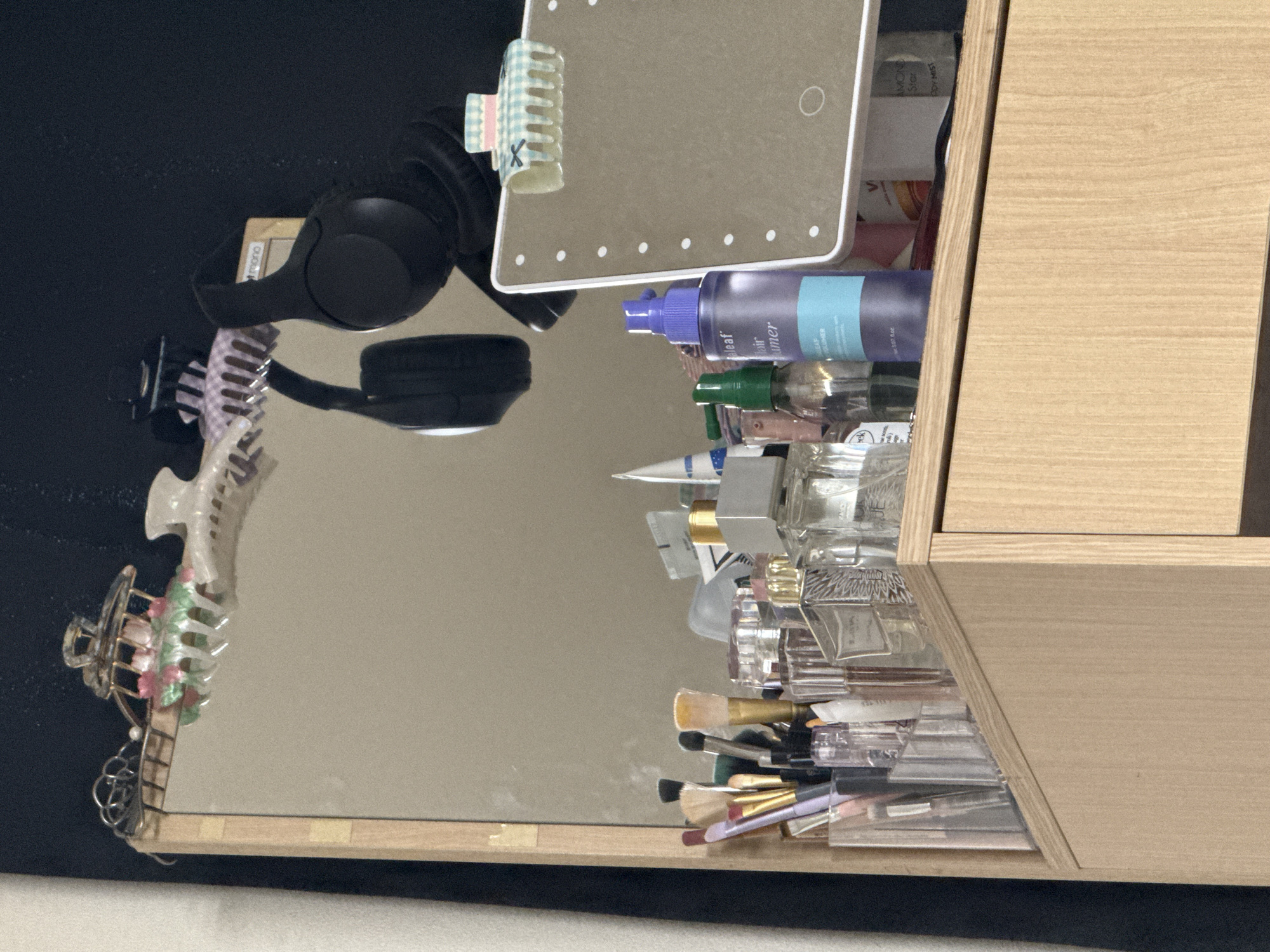 Close-up of a dresser top and mirror in Gwangju